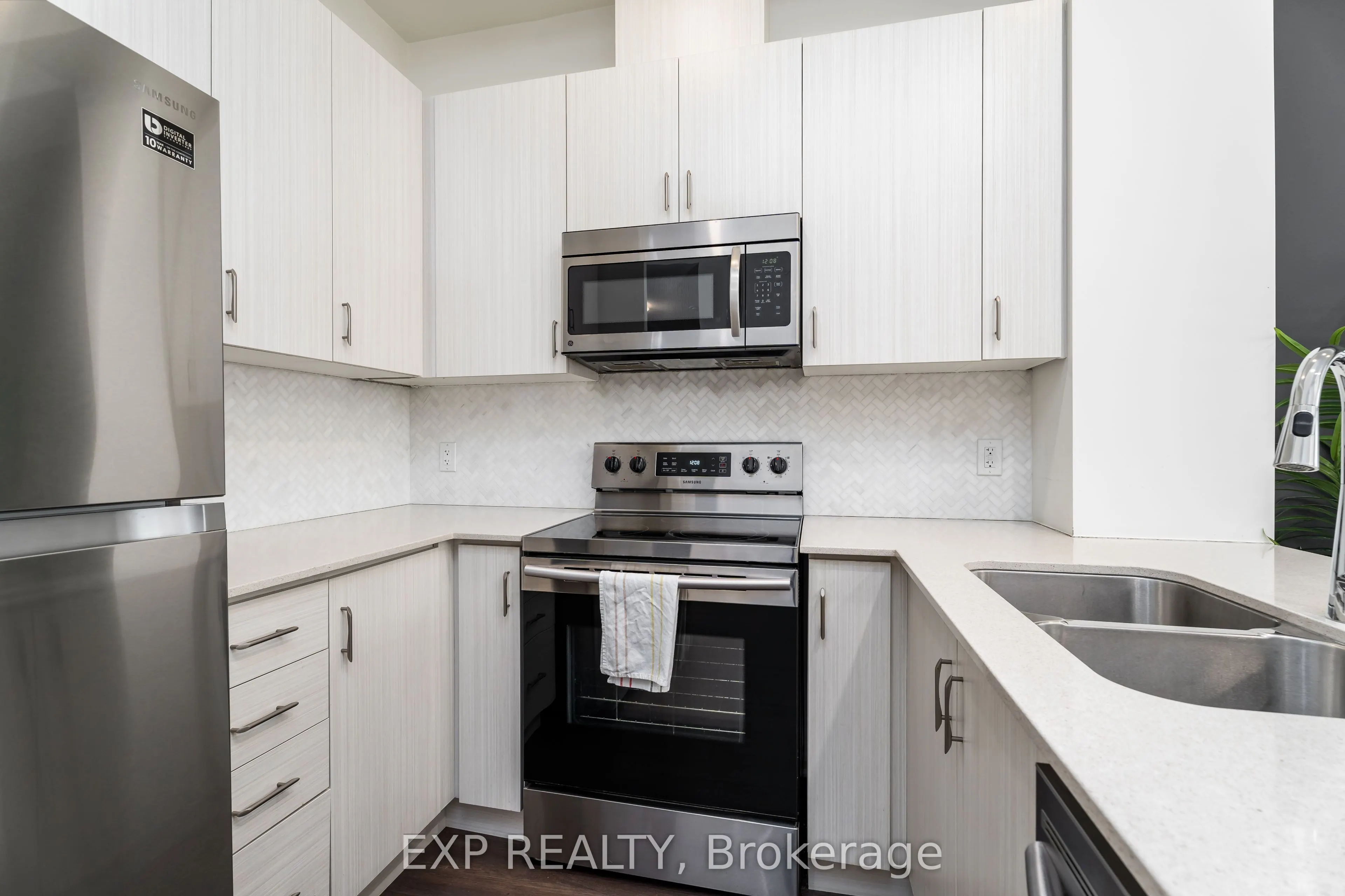 1105 Leger Way #627