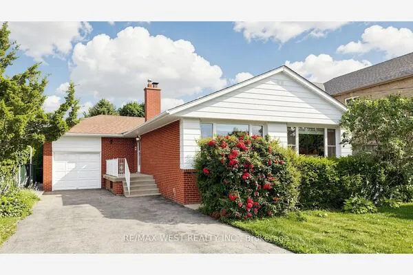32 Allonsius Drive