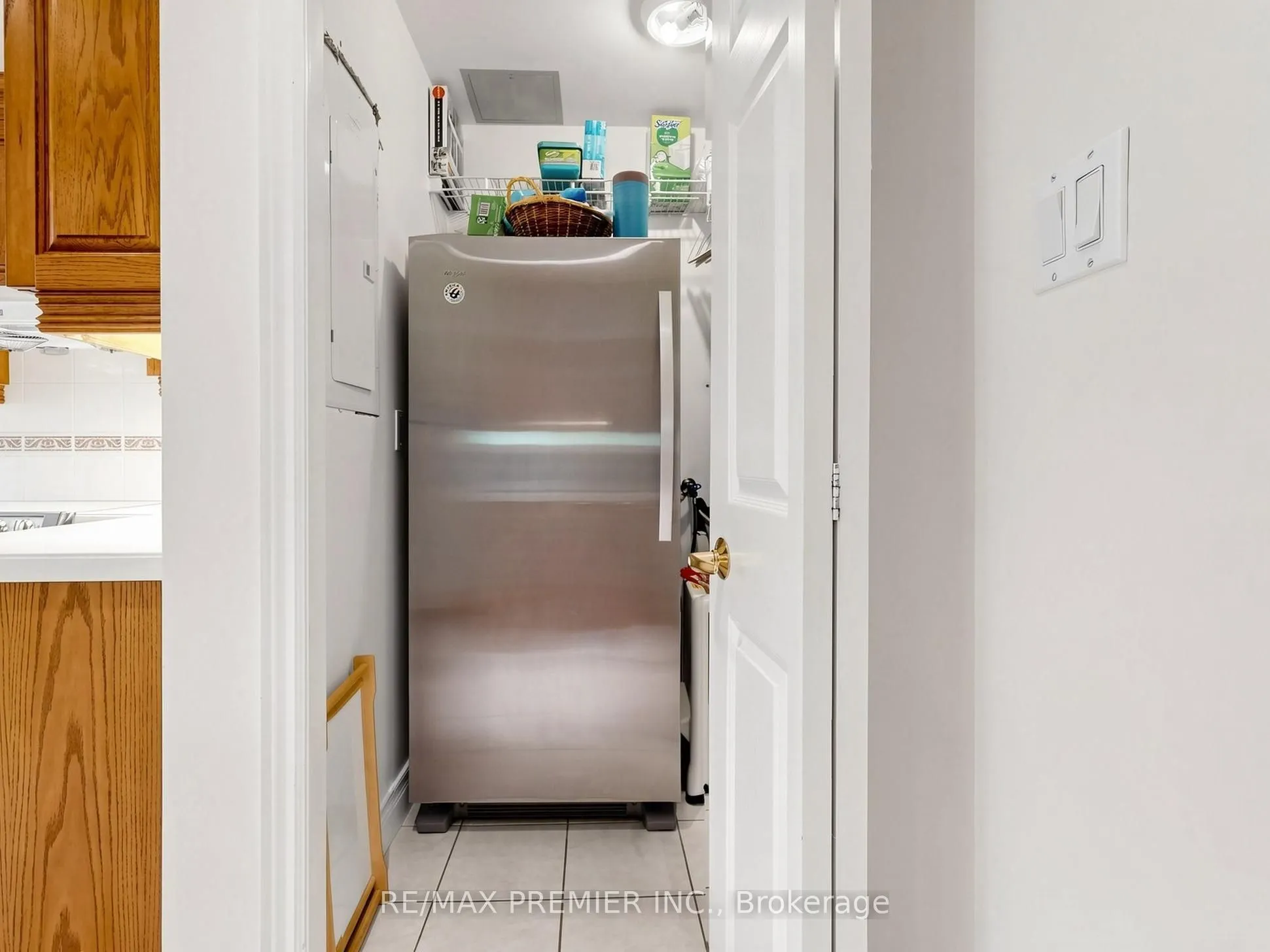 30 Anglesey Boulevard ##301