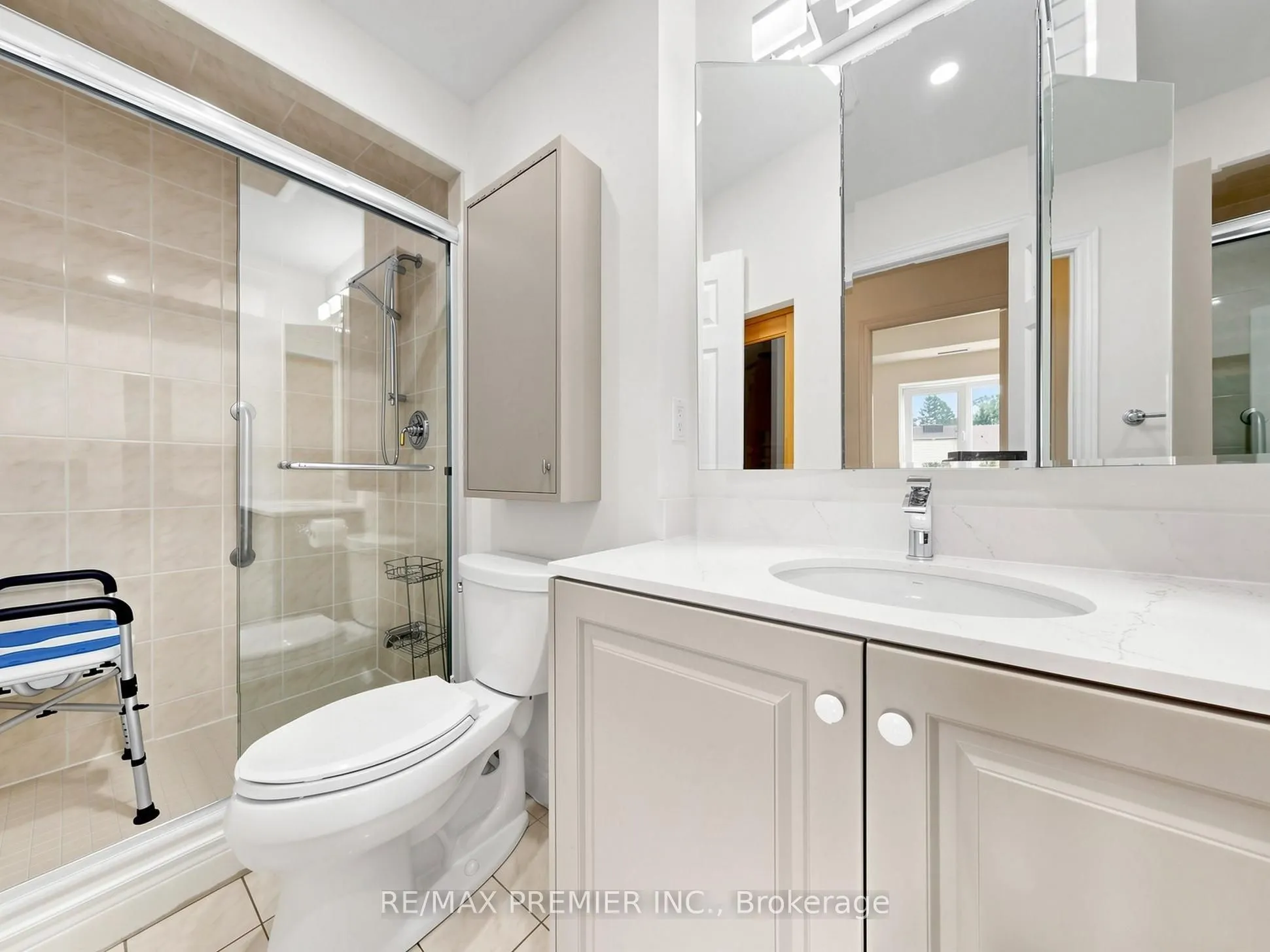 30 Anglesey Boulevard ##301