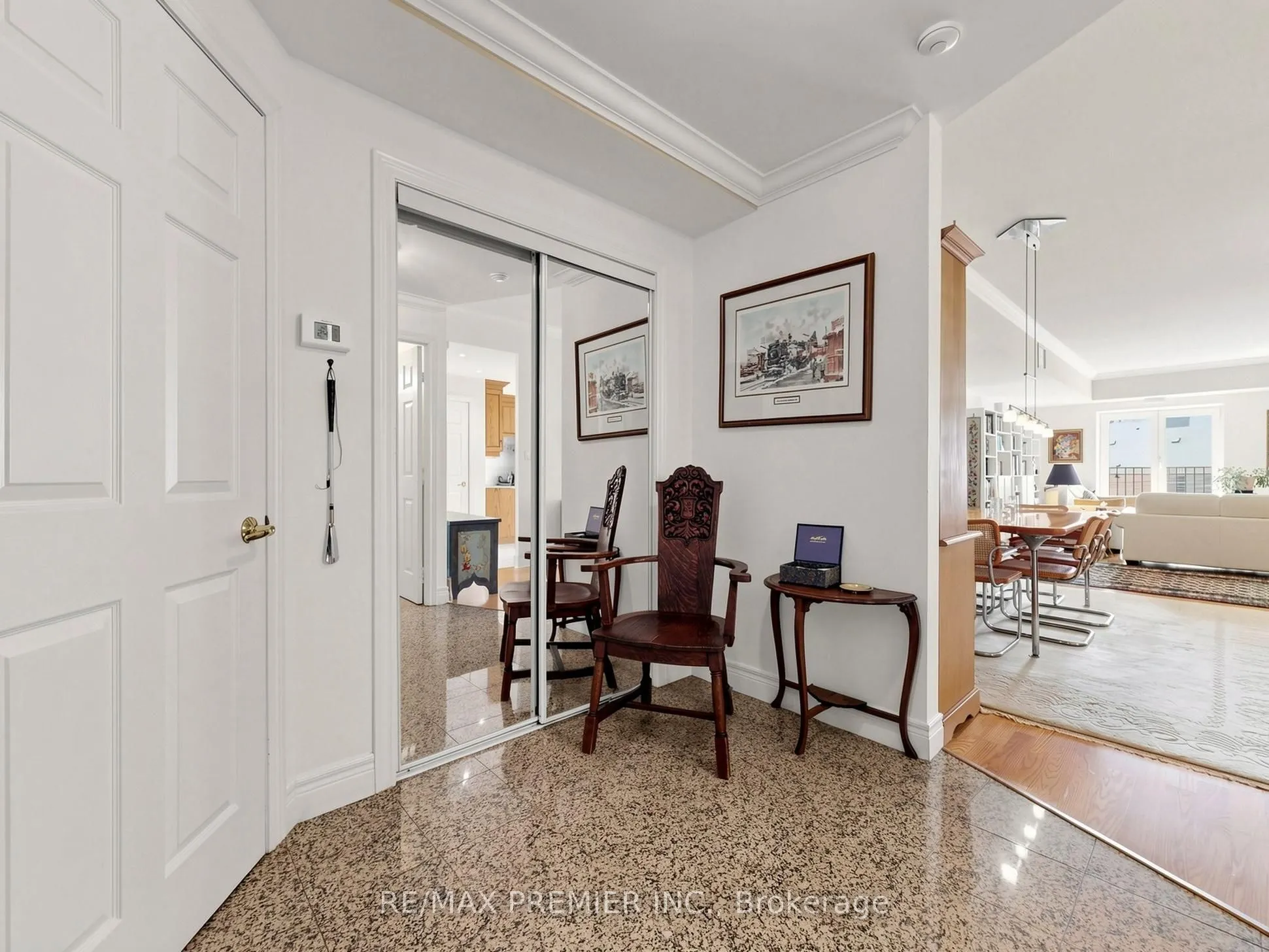 30 Anglesey Boulevard ##301