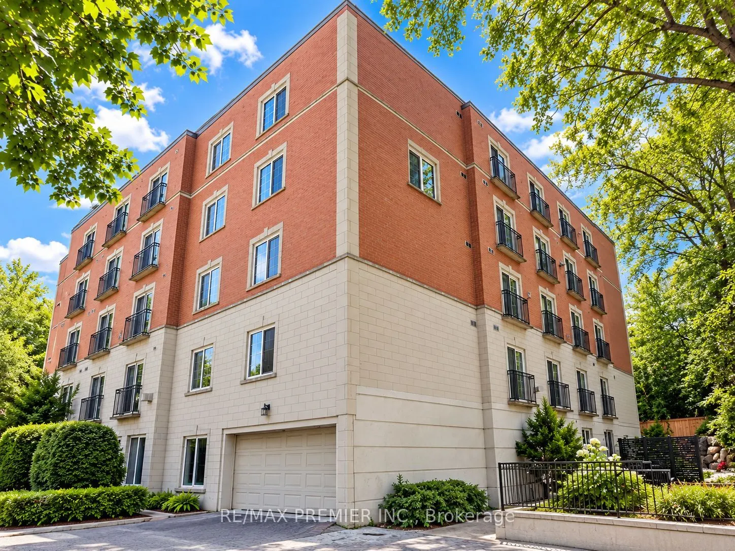 30 Anglesey Boulevard ##301