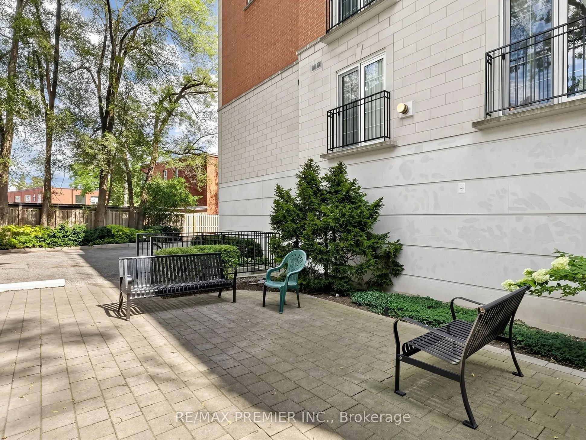 30 Anglesey Boulevard ##301