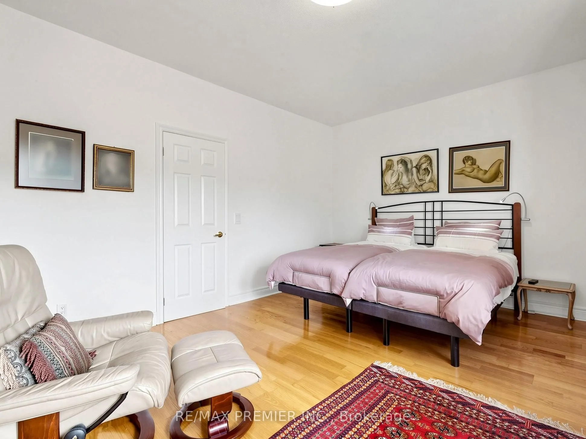 30 Anglesey Boulevard ##301