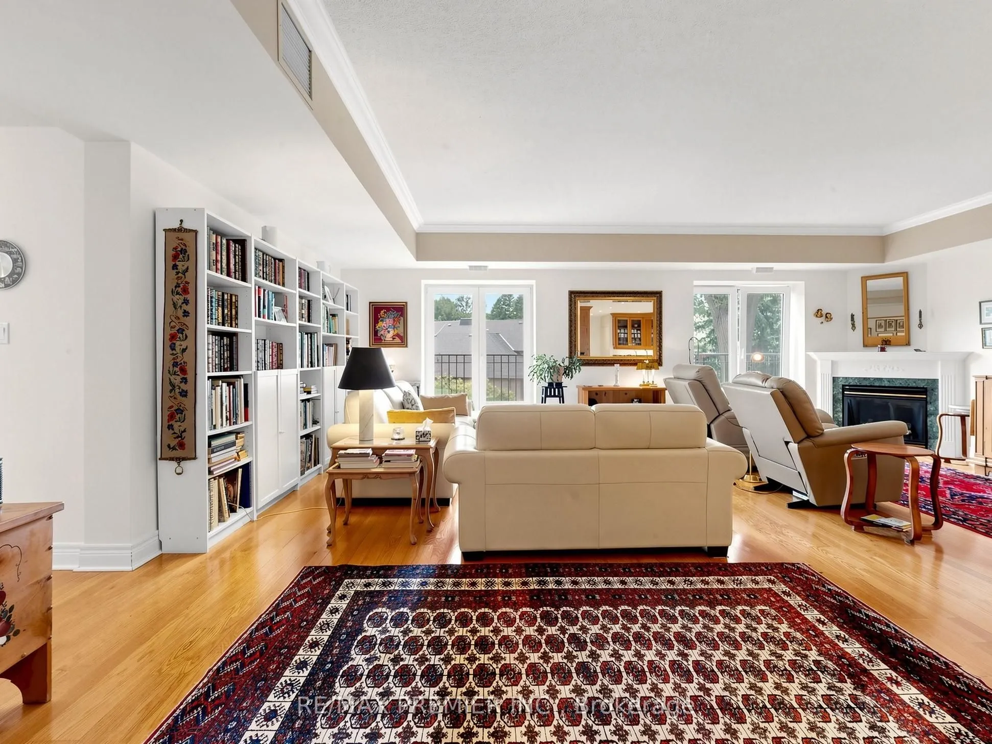 30 Anglesey Boulevard ##301