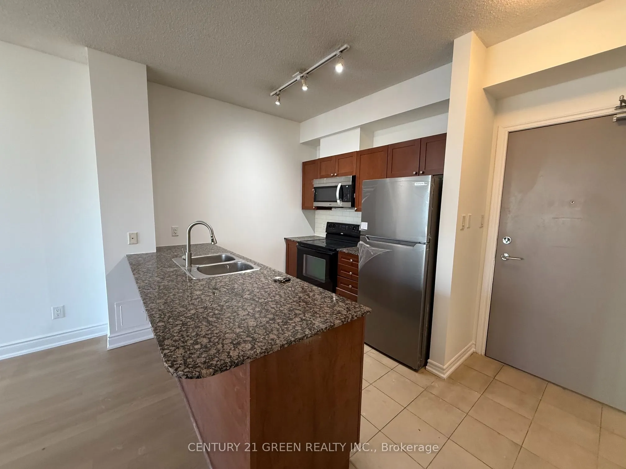 3525 Kariya Drive #507