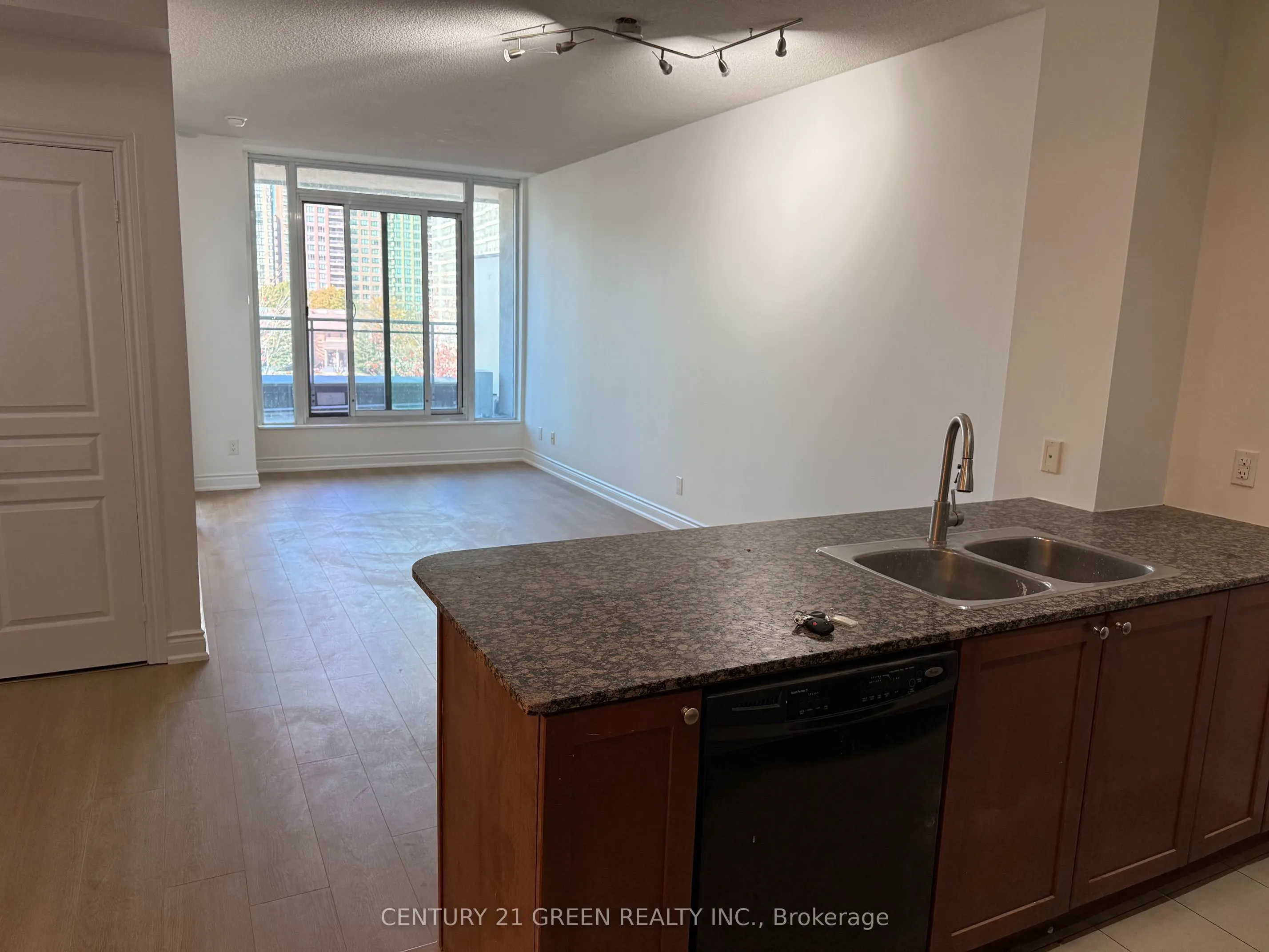 3525 Kariya Drive #507