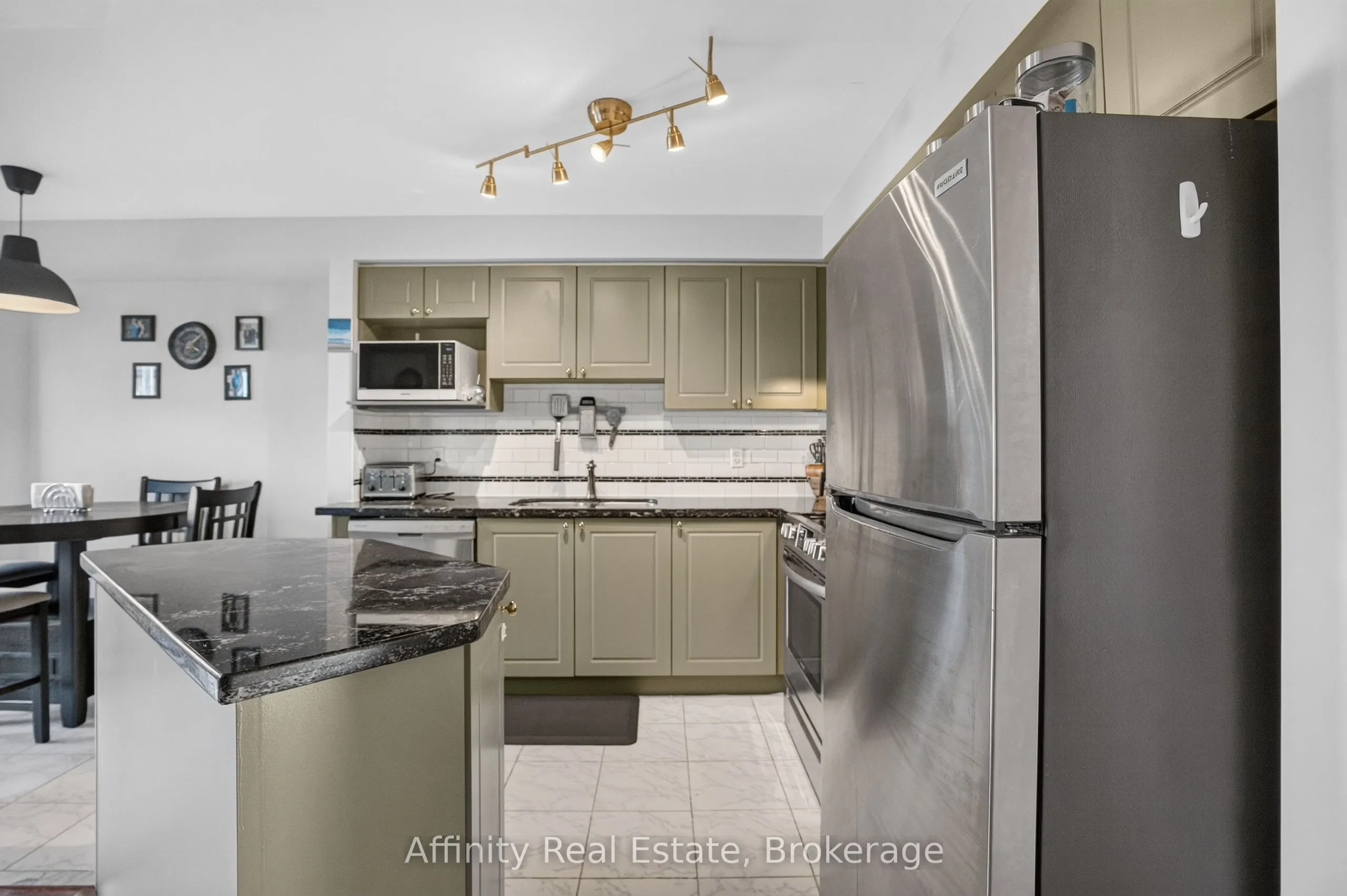 5530 Glen Erin Drive #76