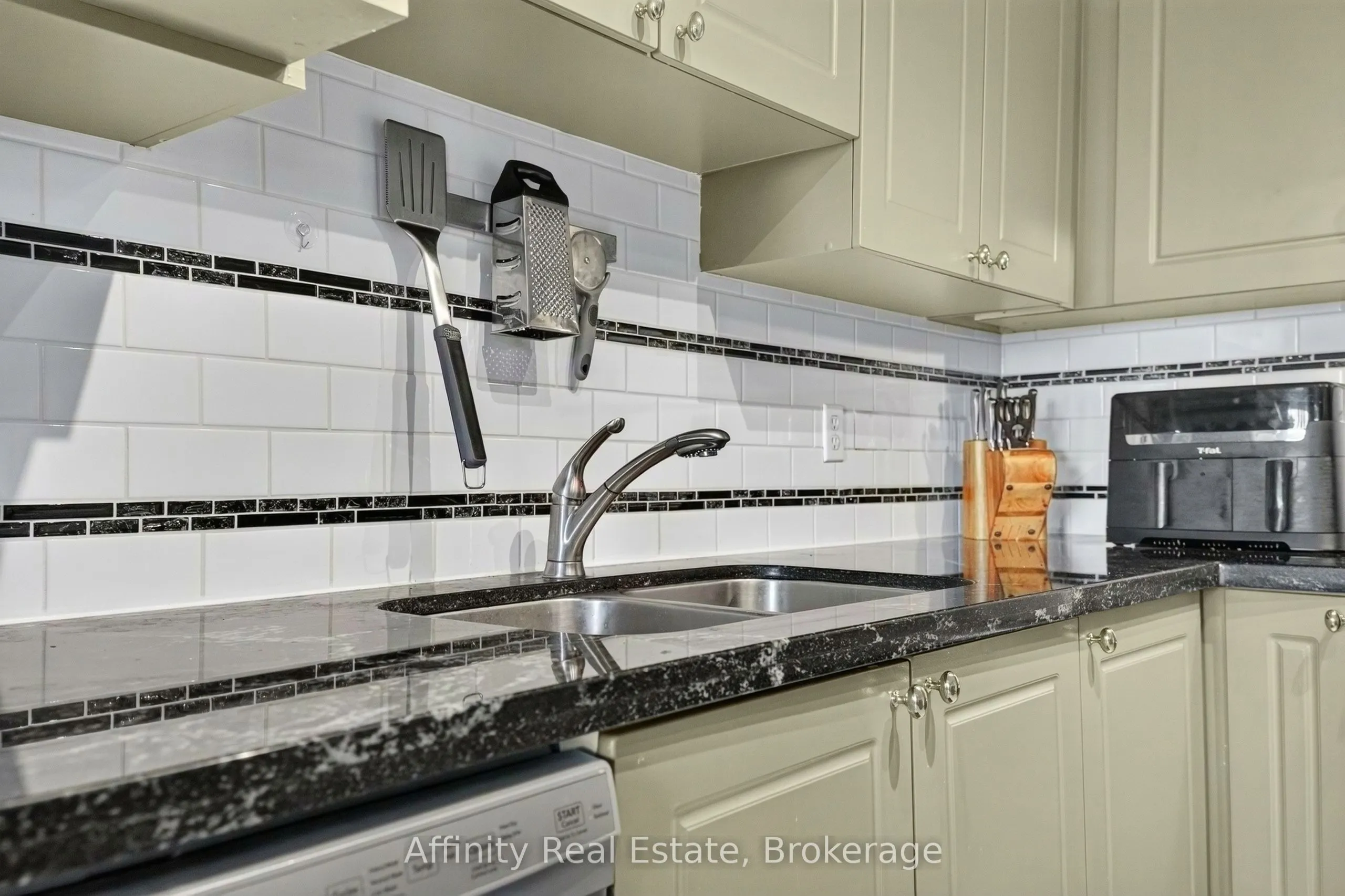 5530 Glen Erin Drive #76