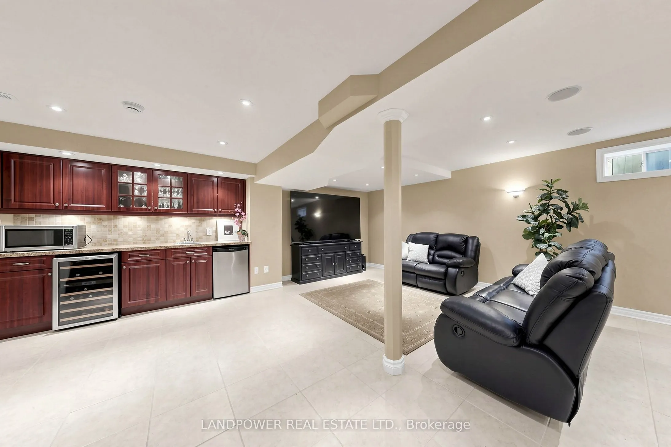 2582 Burnford Trail