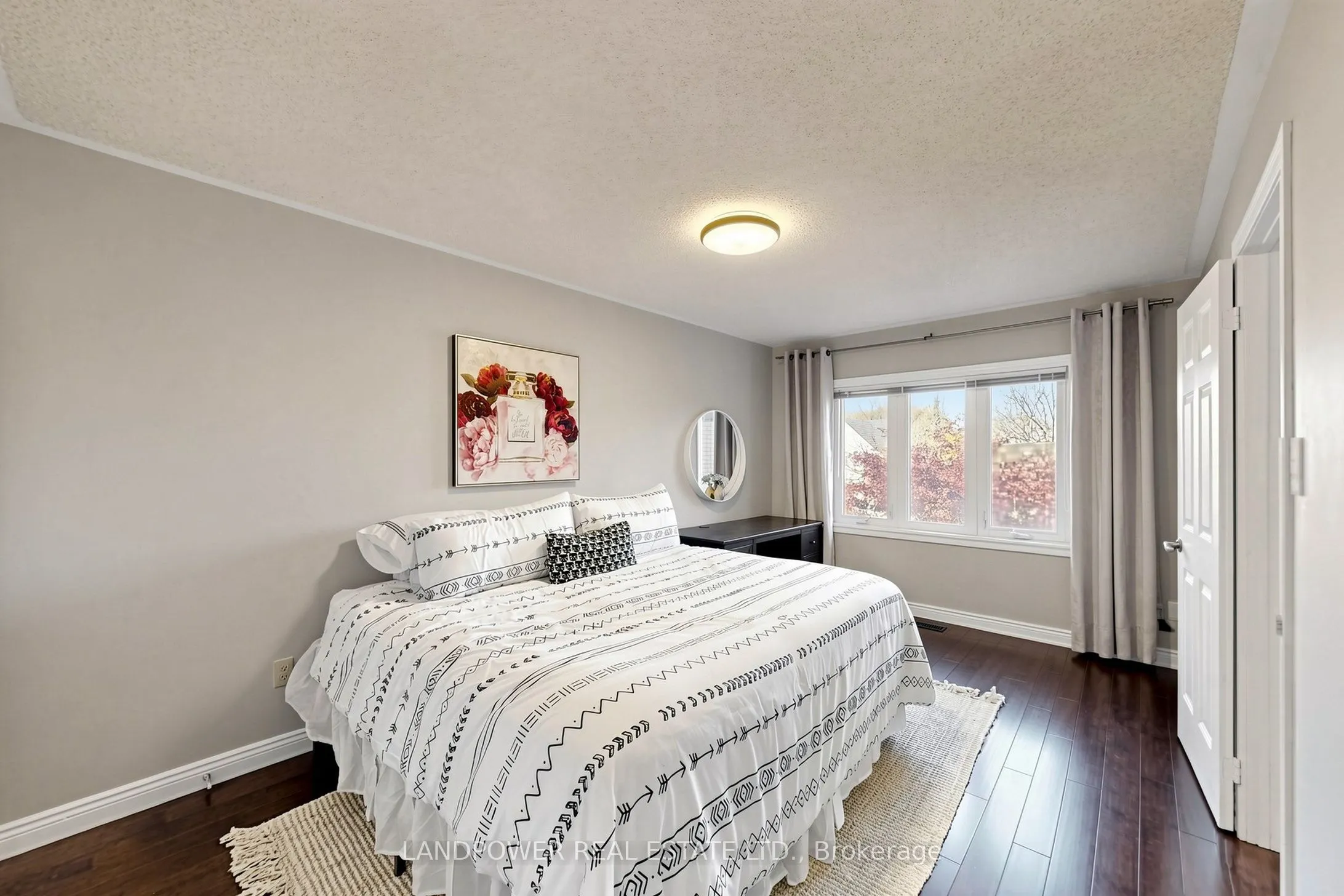 2582 Burnford Trail