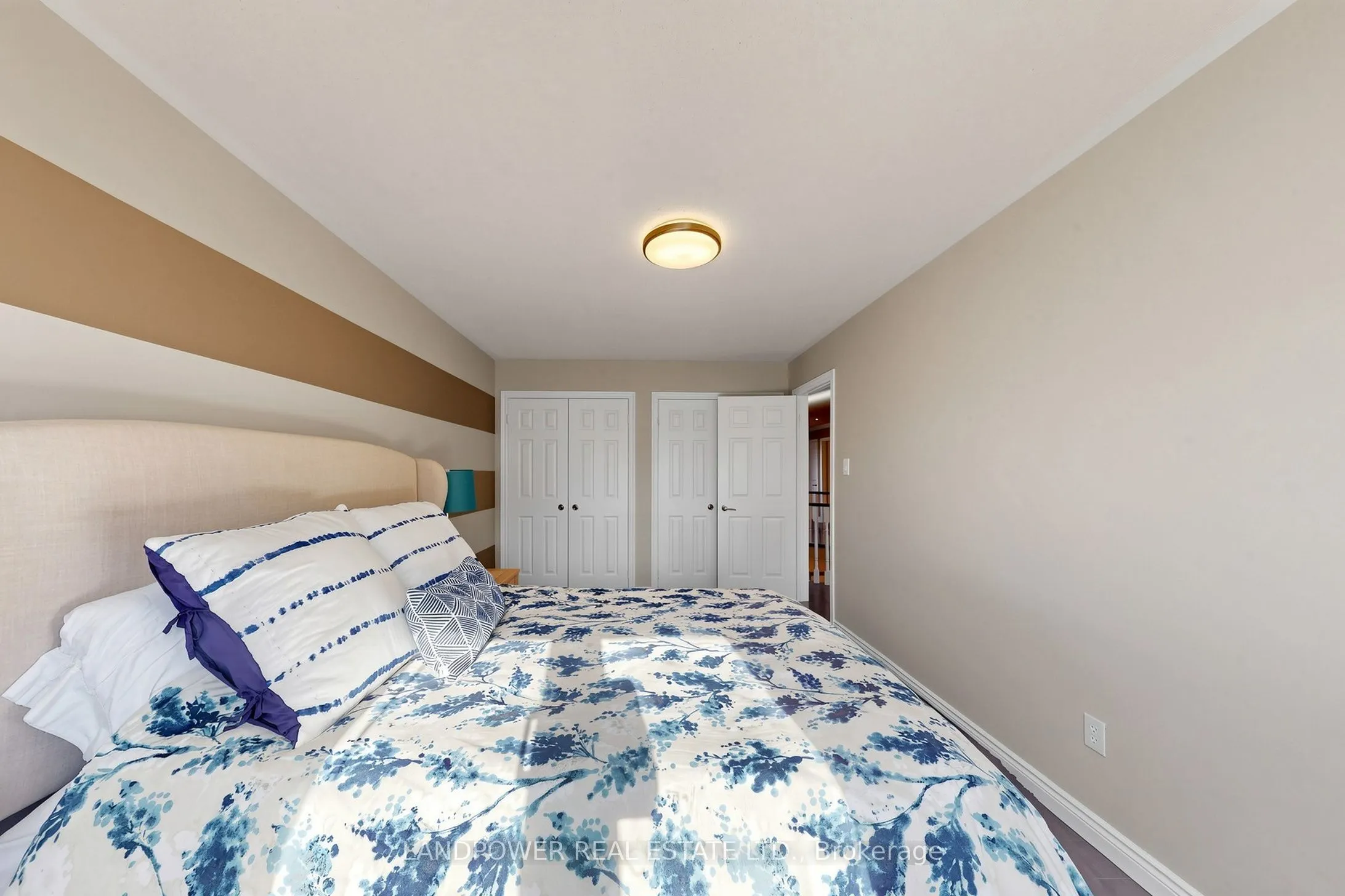 2582 Burnford Trail