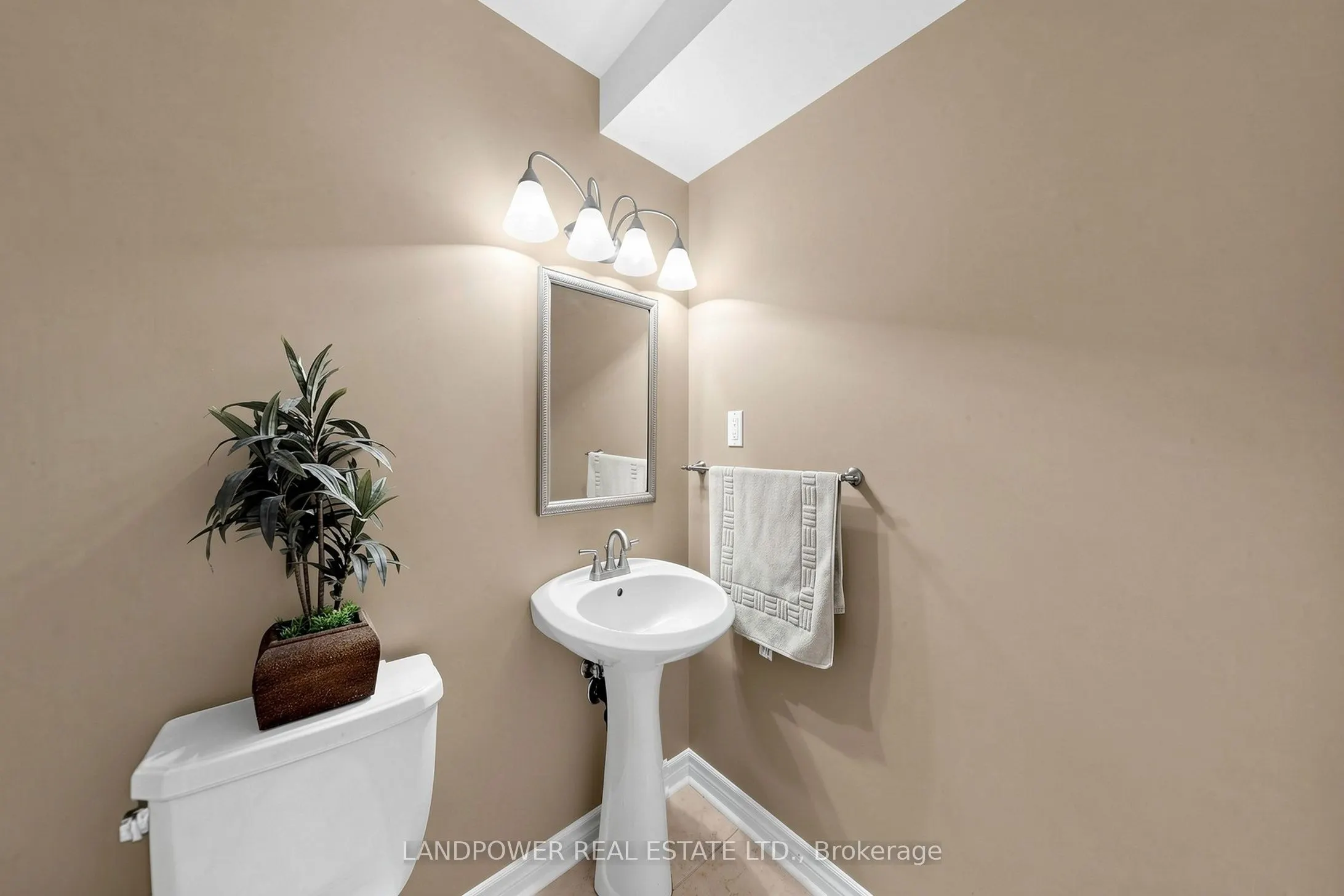 2582 Burnford Trail