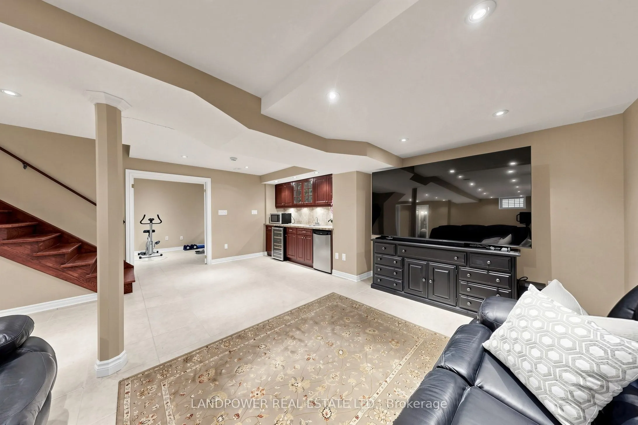 2582 Burnford Trail