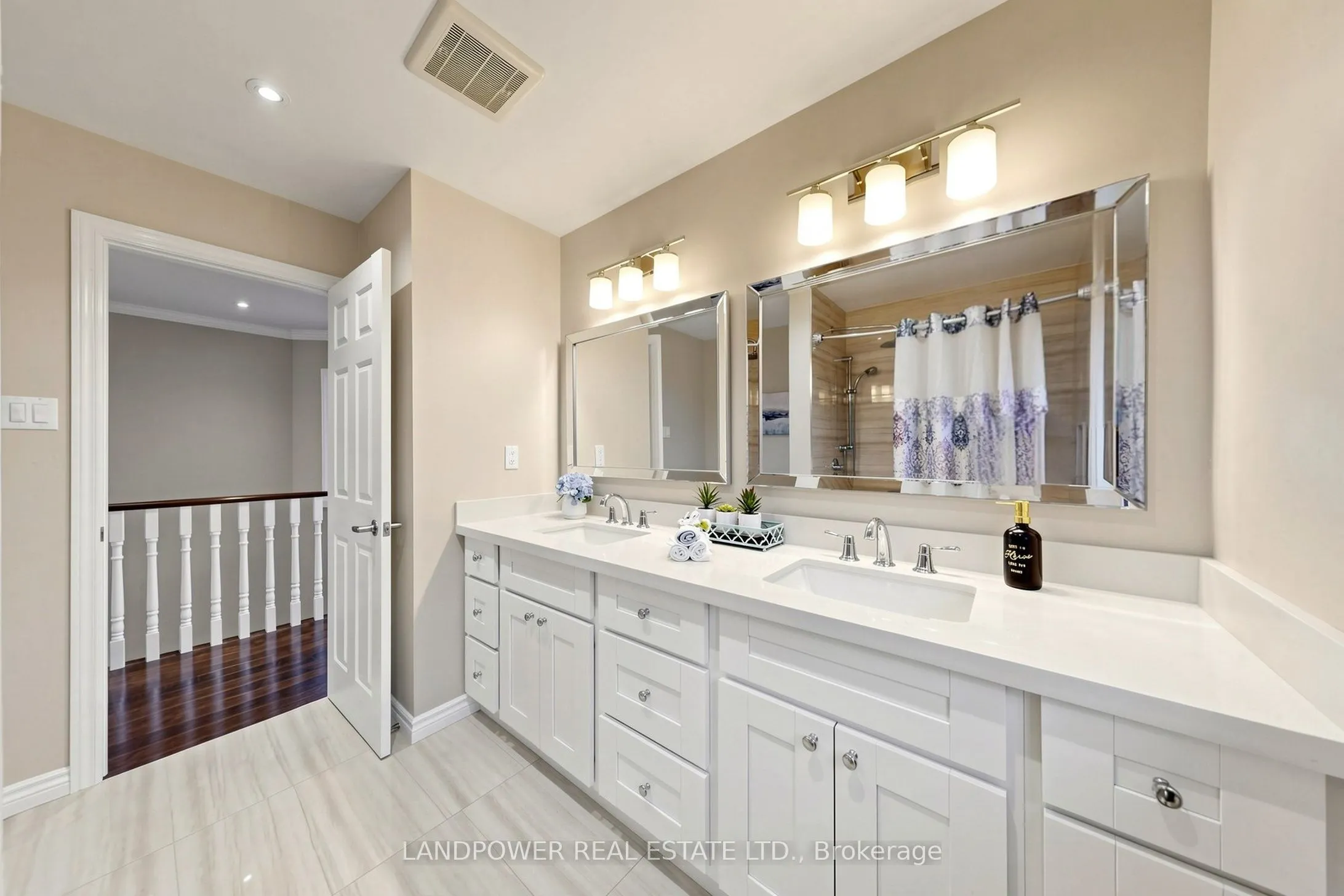 2582 Burnford Trail