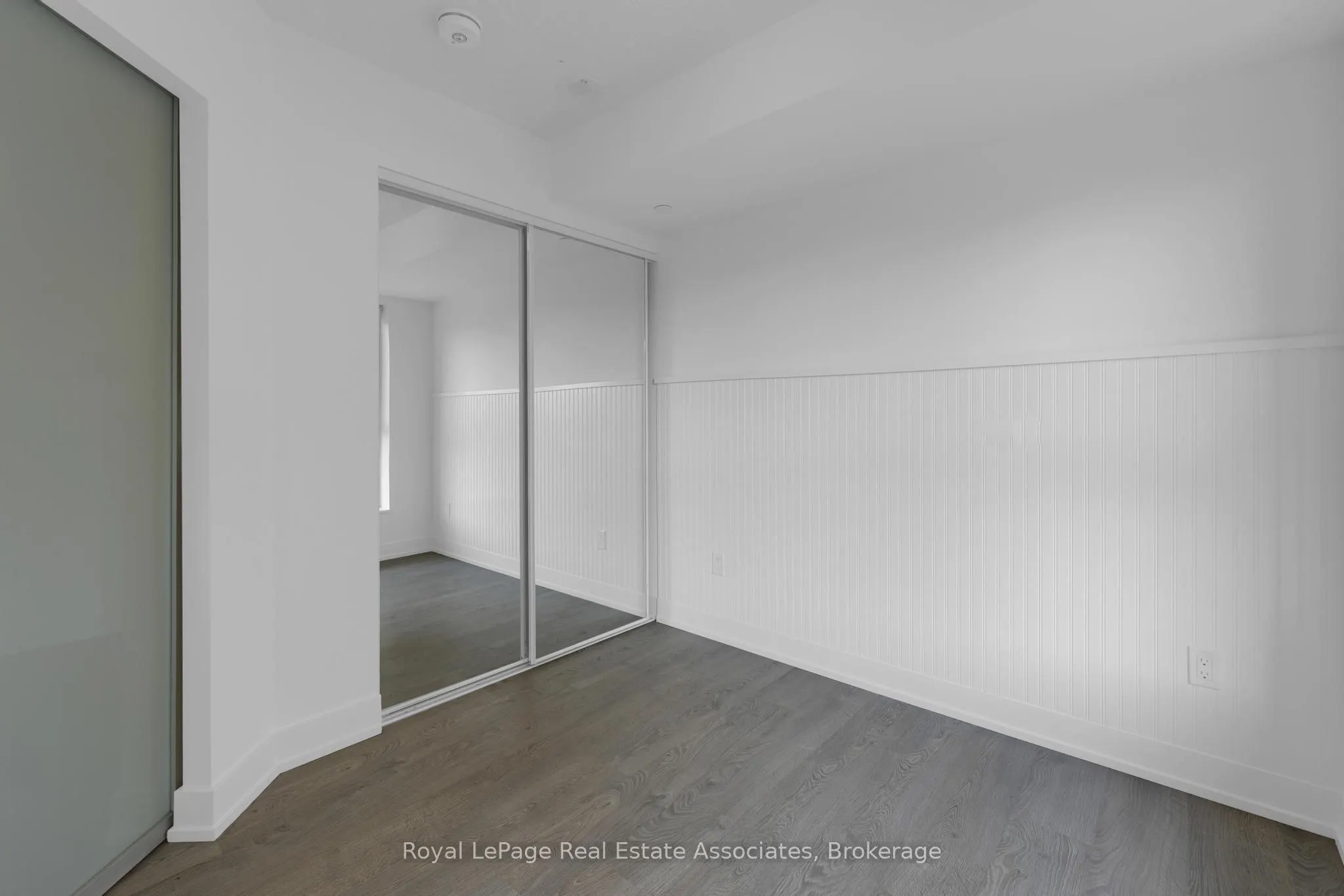 9 Mabelle Avenue #1516