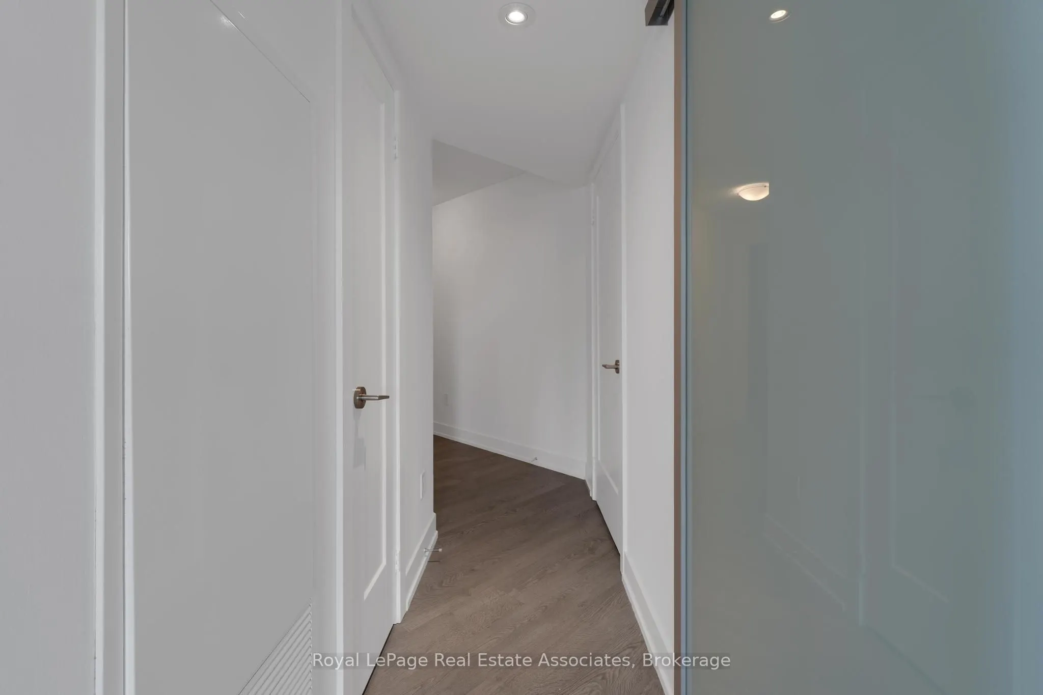 9 Mabelle Avenue #1516