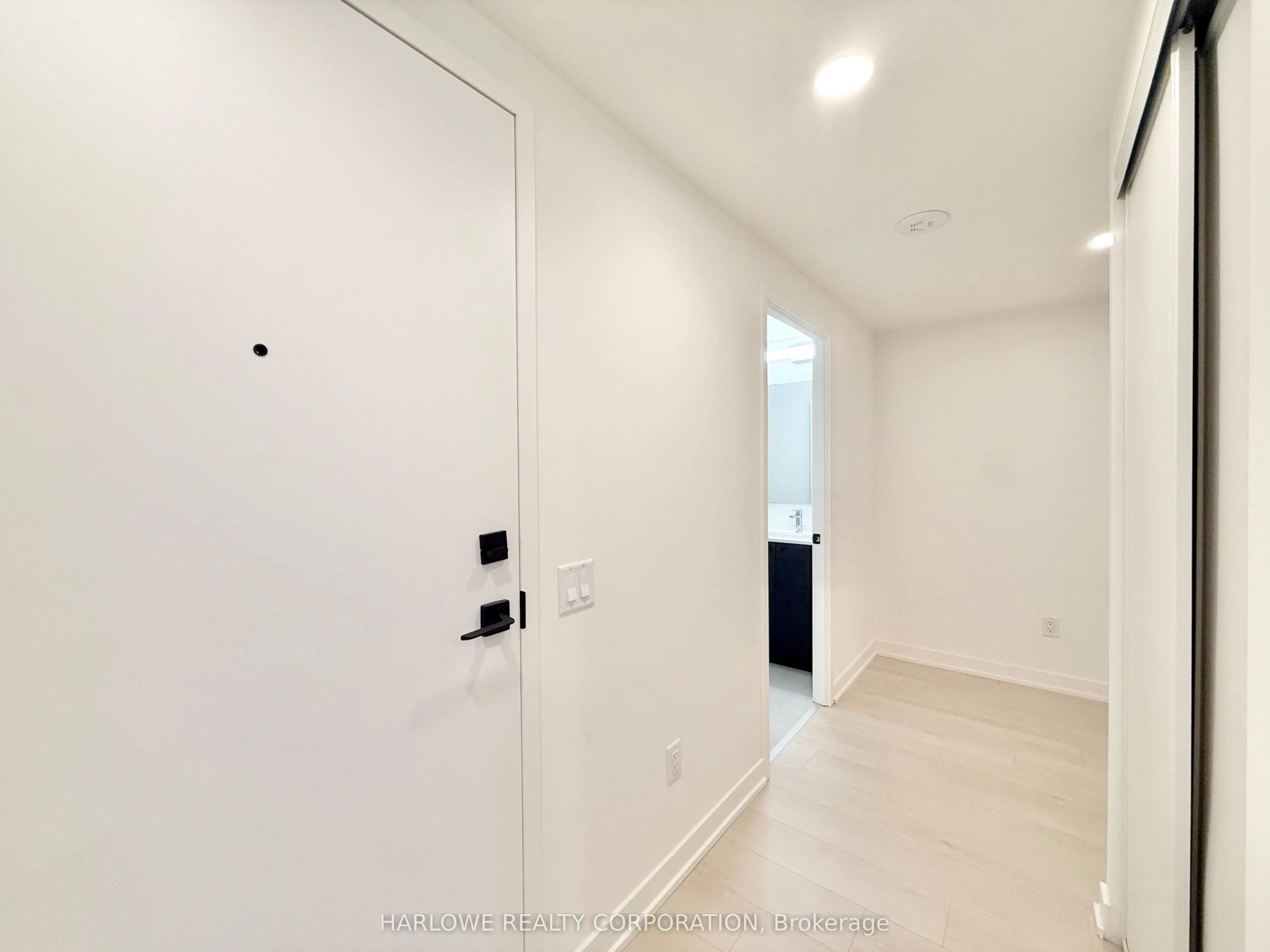 1 Vine Avenue #405