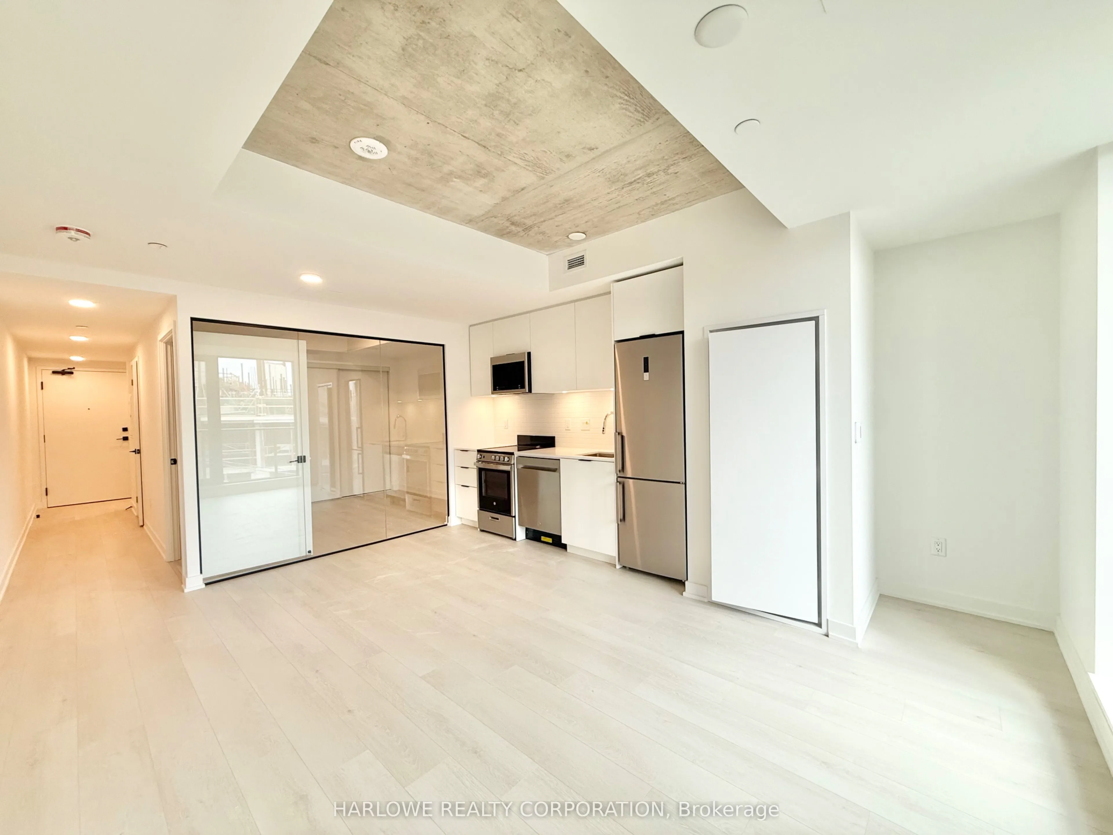 1 Vine Avenue #405