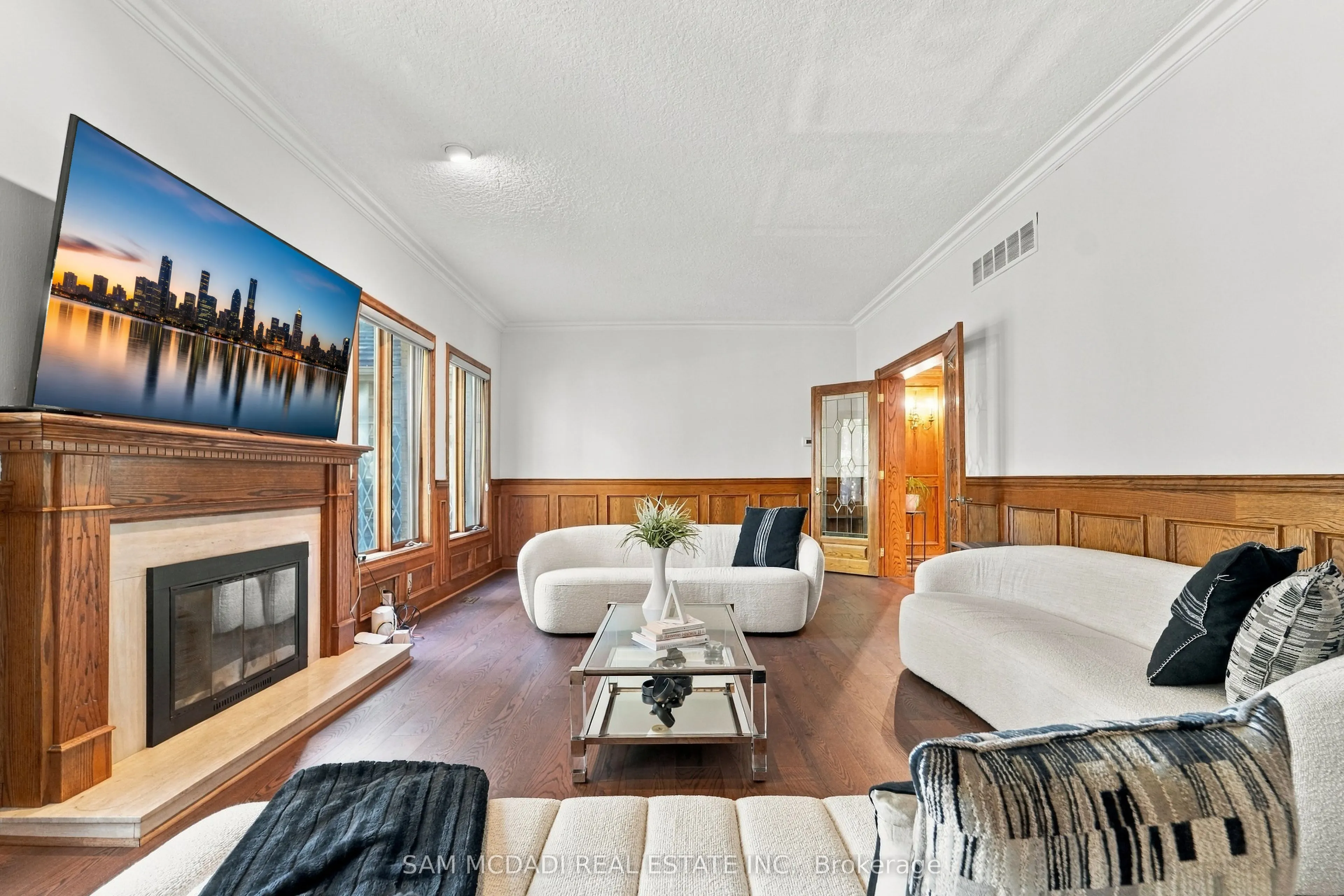 2480 MISSISSAUGA Road