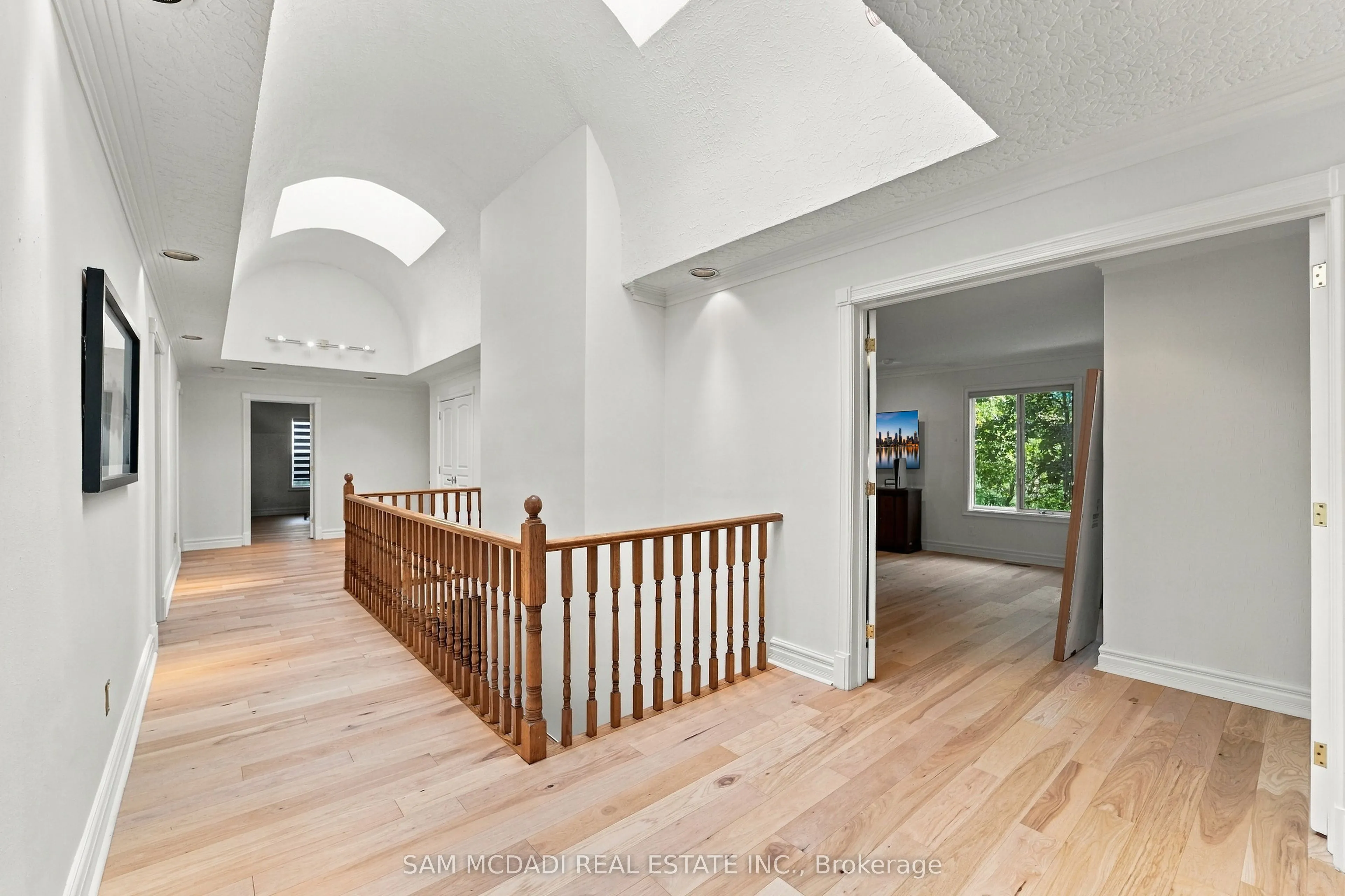 2480 MISSISSAUGA Road