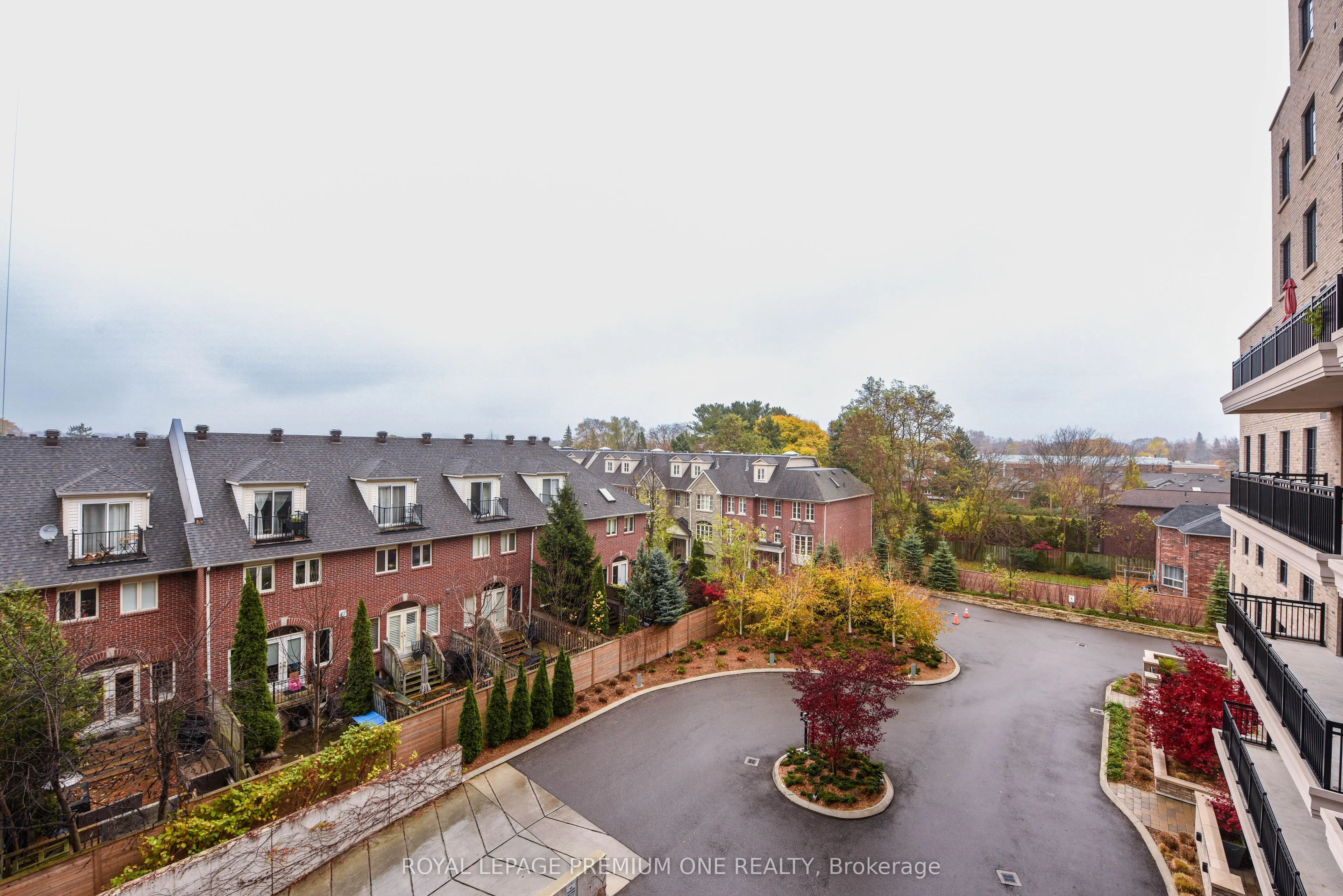 571 Prince Edward Drive N #307