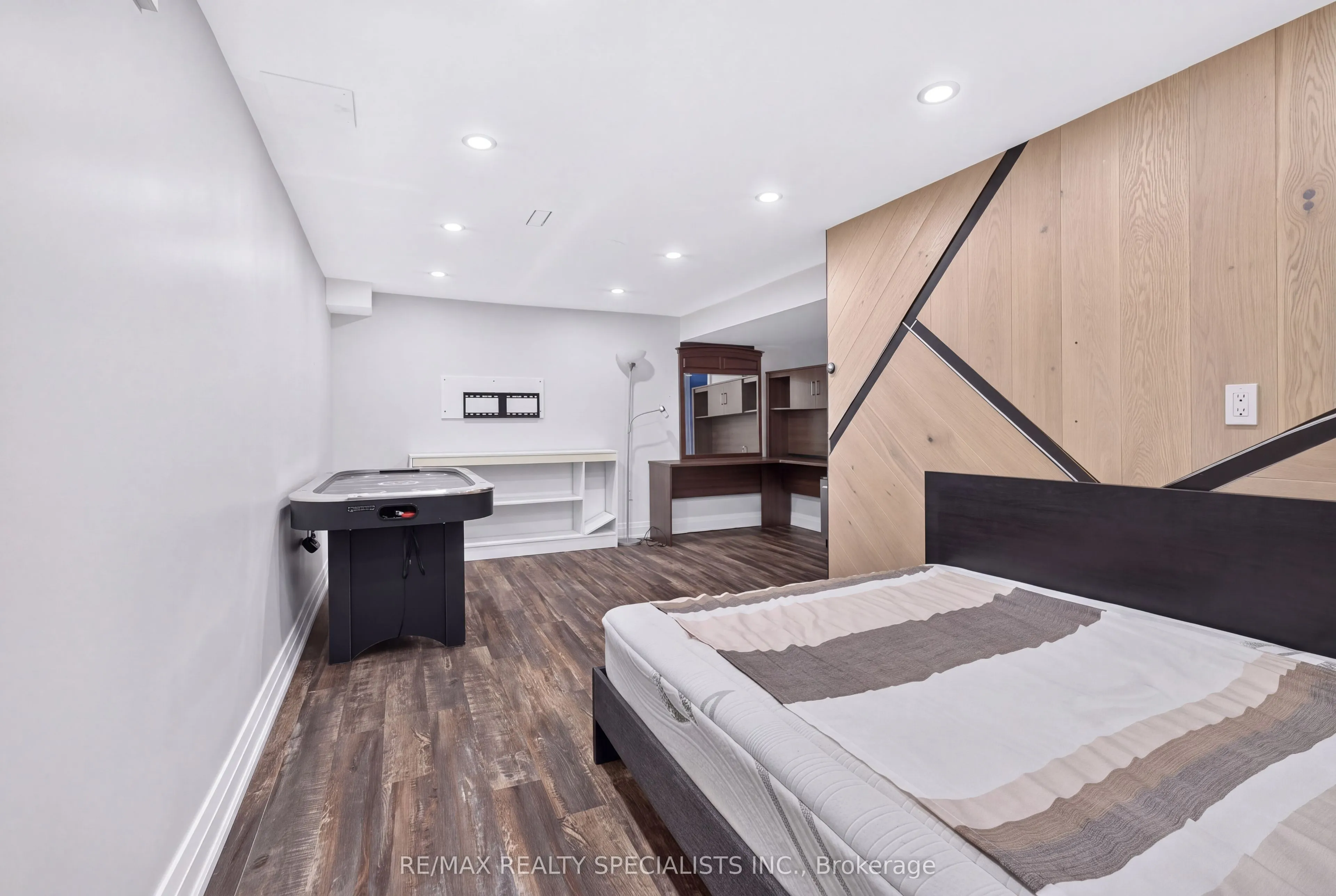 5610 Montevideo Road #17