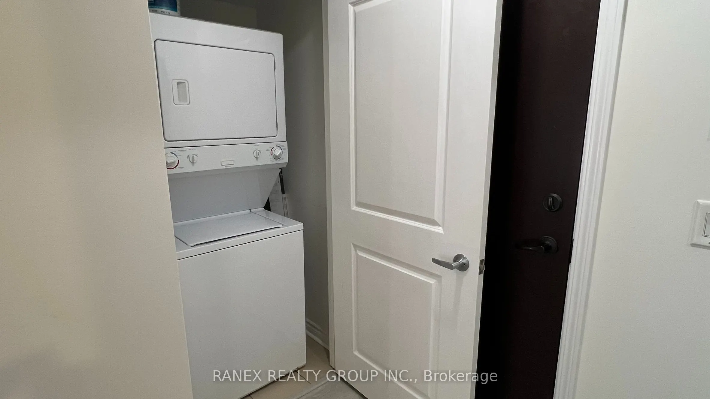 385 Prince Of Wales Drive #317
