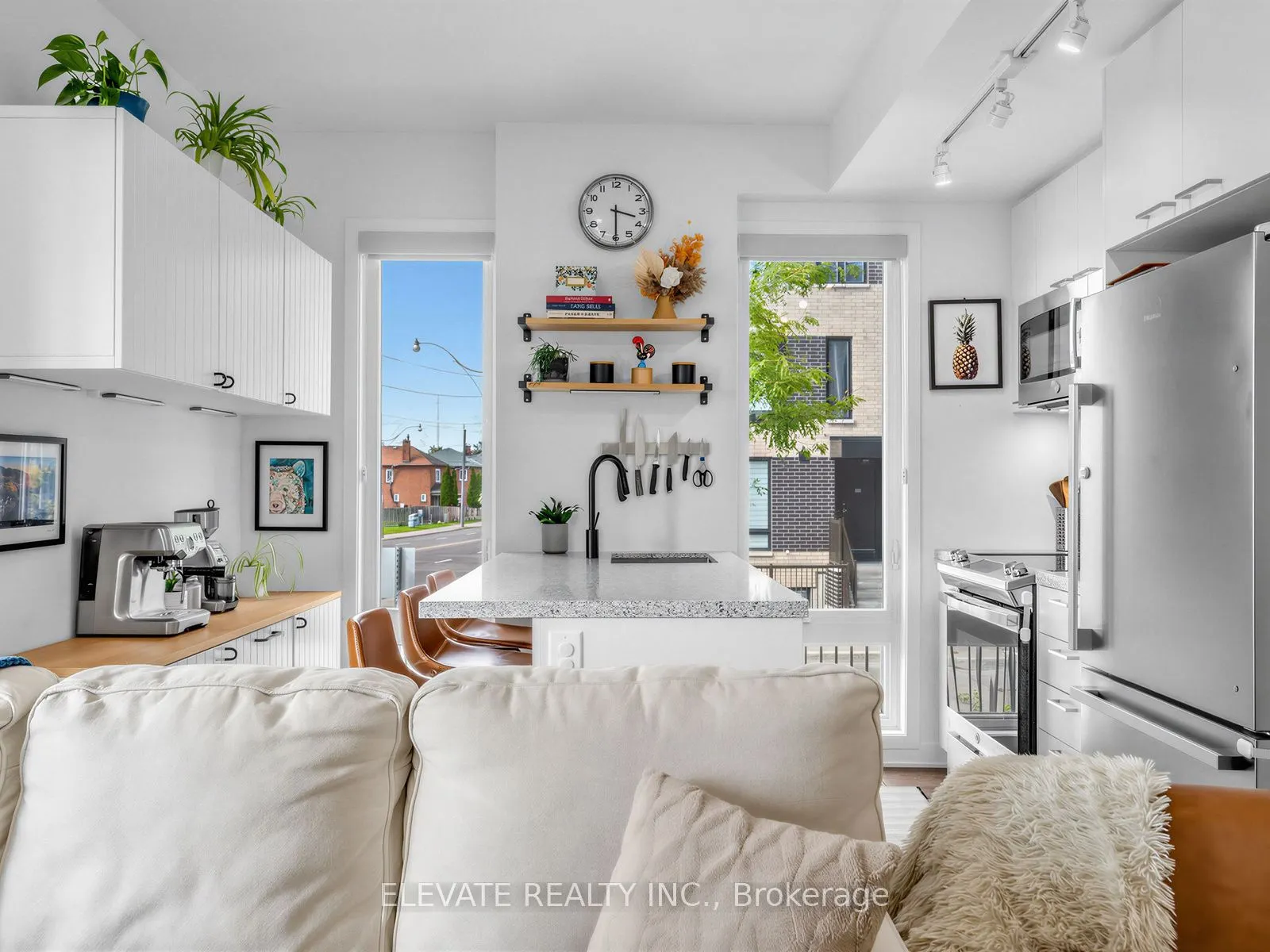 40 Ed Clark Gardens Boulevard #15