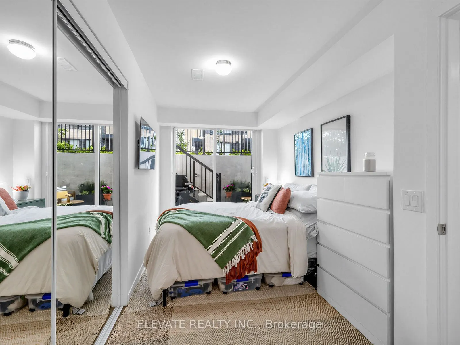 40 Ed Clark Gardens Boulevard #15