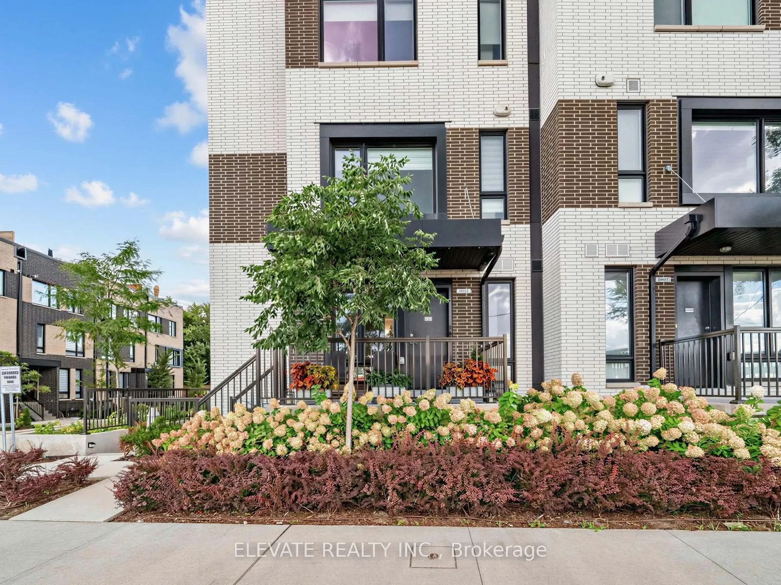 40 Ed Clark Gardens Boulevard #15