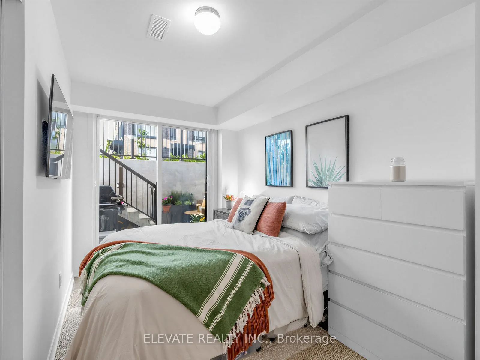 40 Ed Clark Gardens Boulevard #15