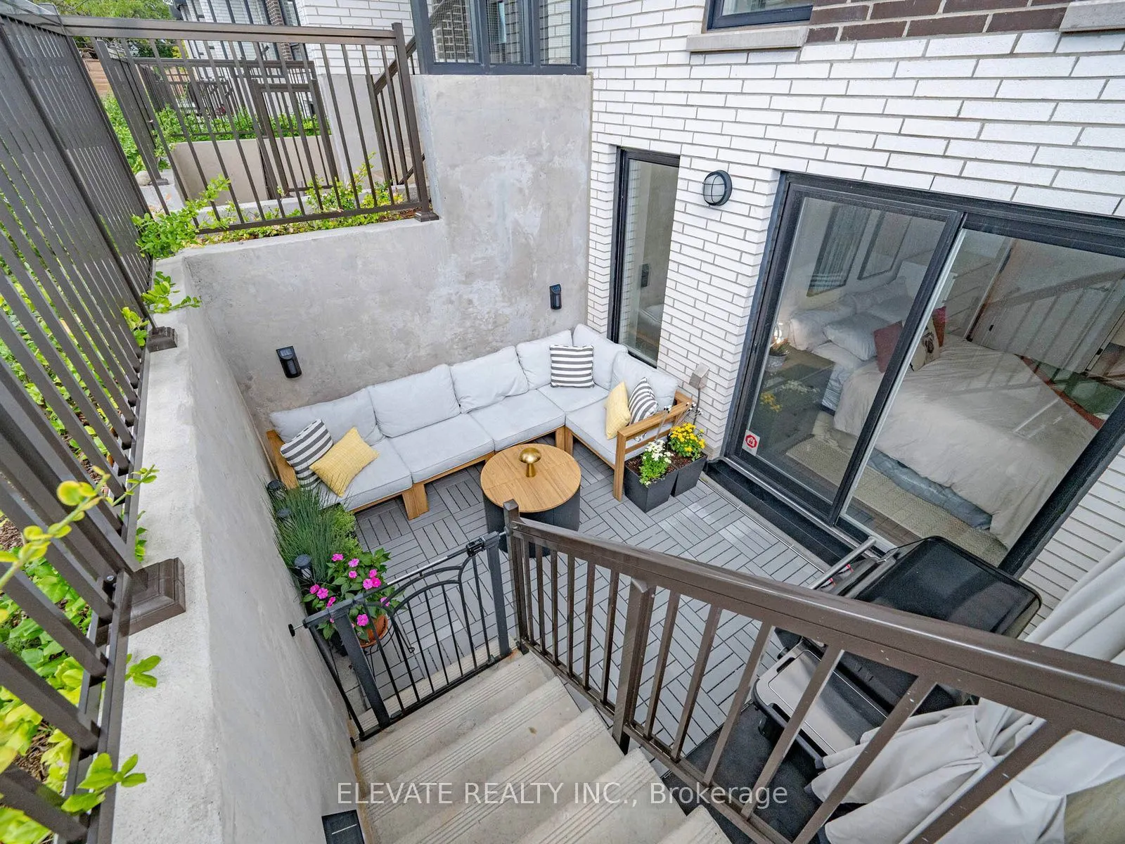 40 Ed Clark Gardens Boulevard #15