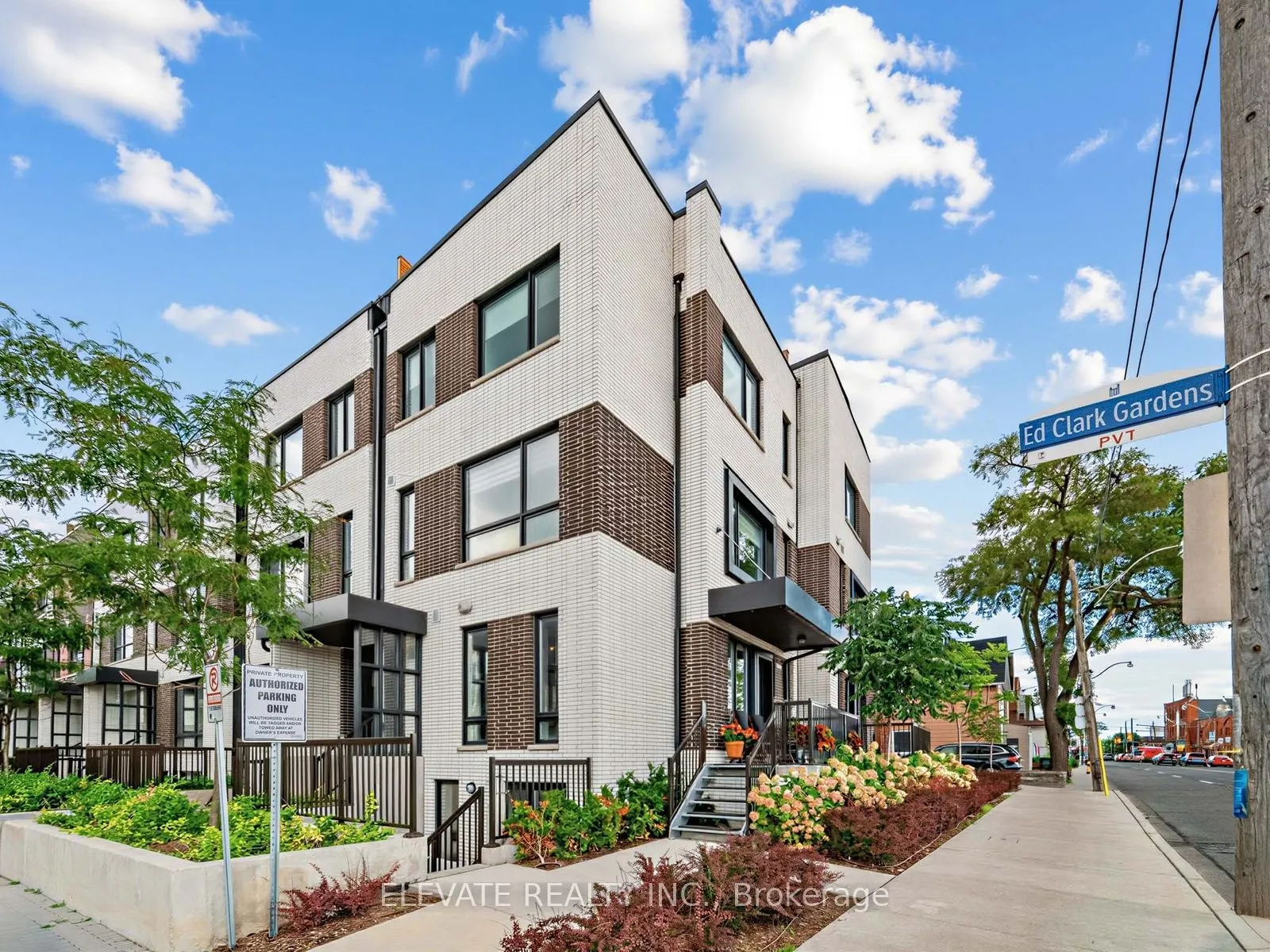 40 Ed Clark Gardens Boulevard #15