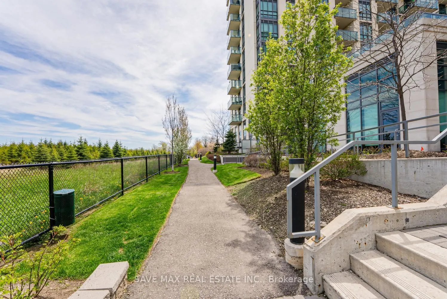 65 Yorkland Boulevard #308