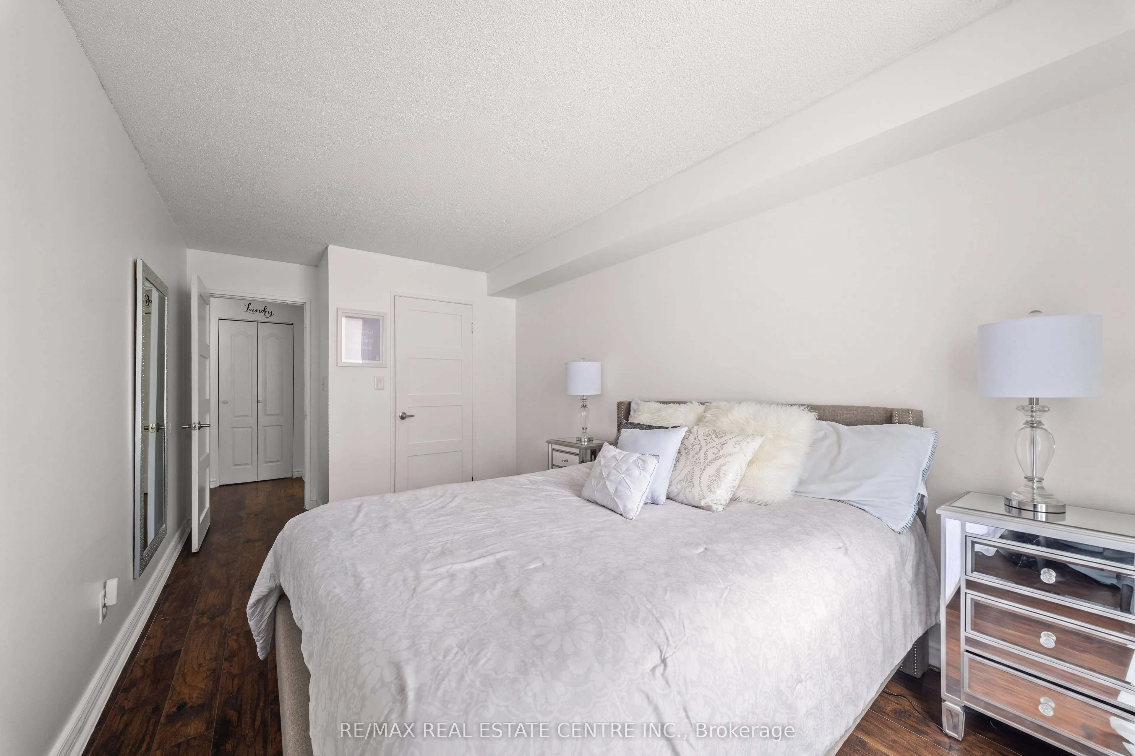 145 Hillcrest Avenue #1907