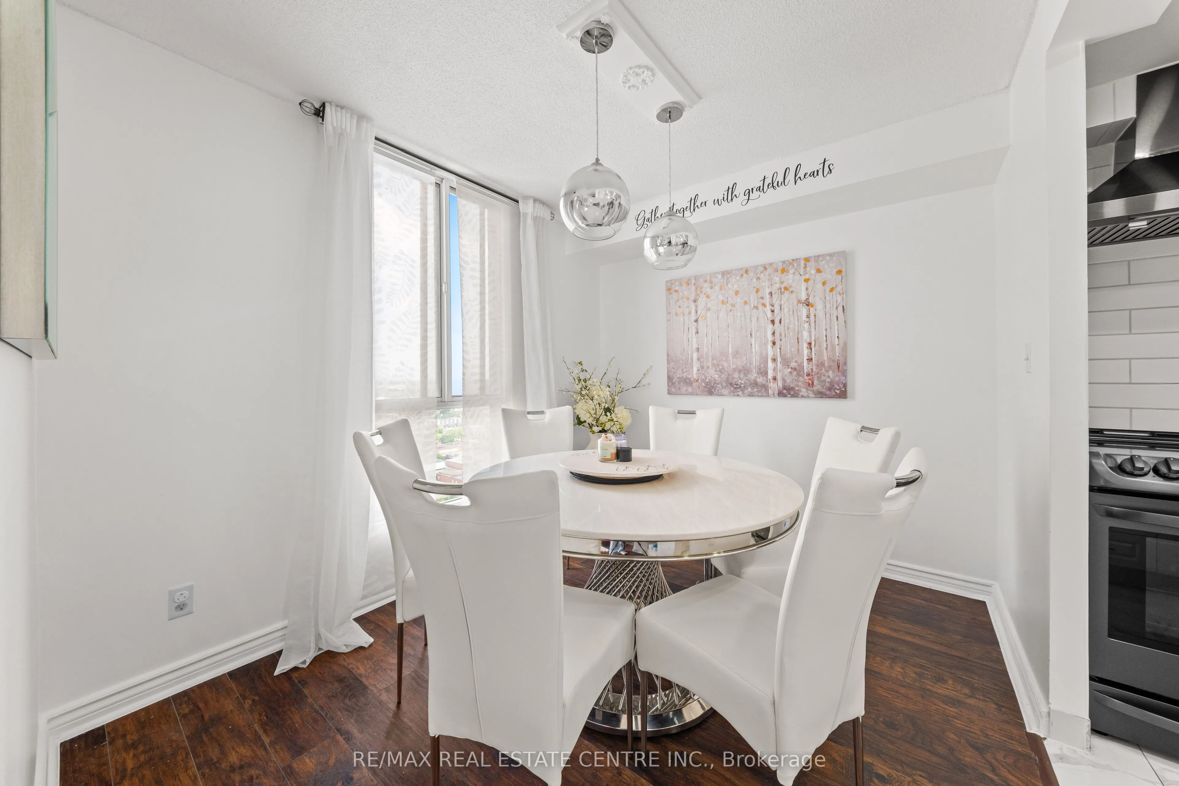 145 Hillcrest Avenue #1907