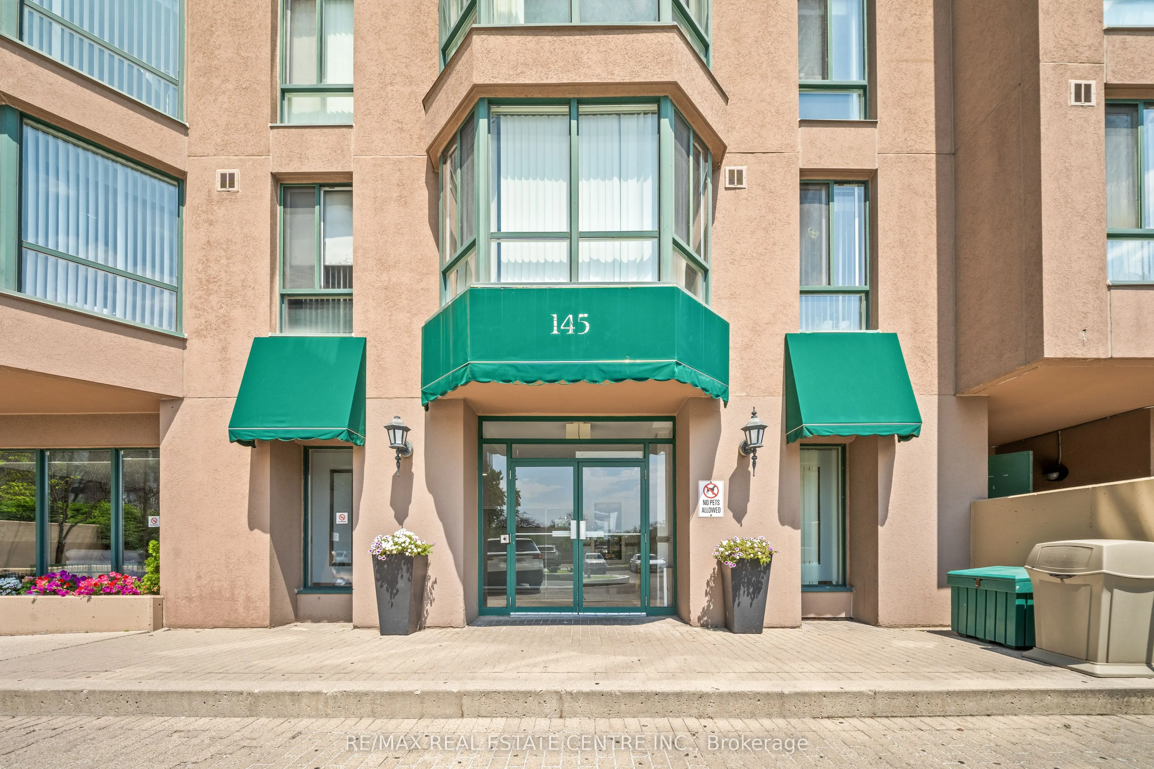 145 Hillcrest Avenue #1907