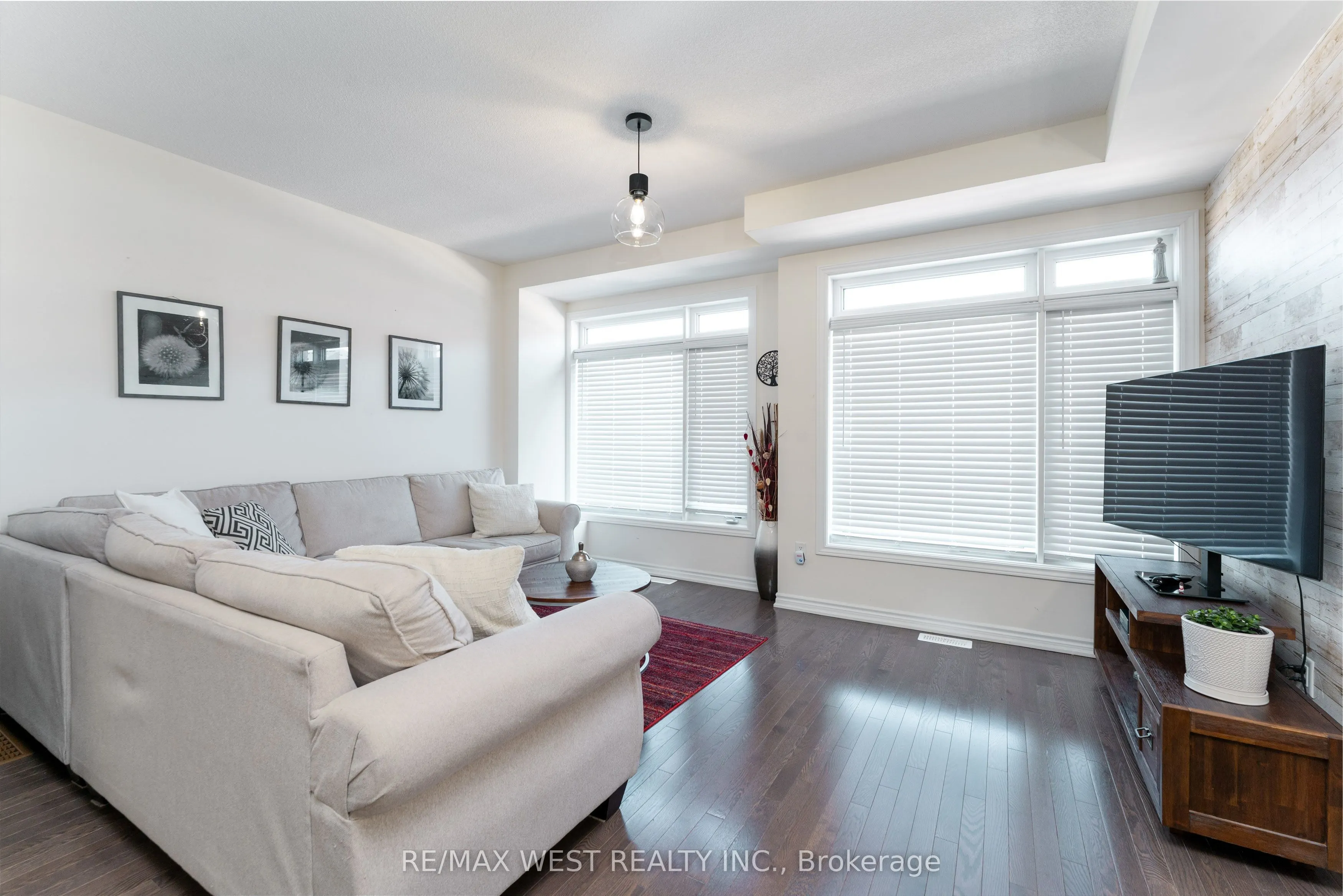 29 Arrowview Drive
