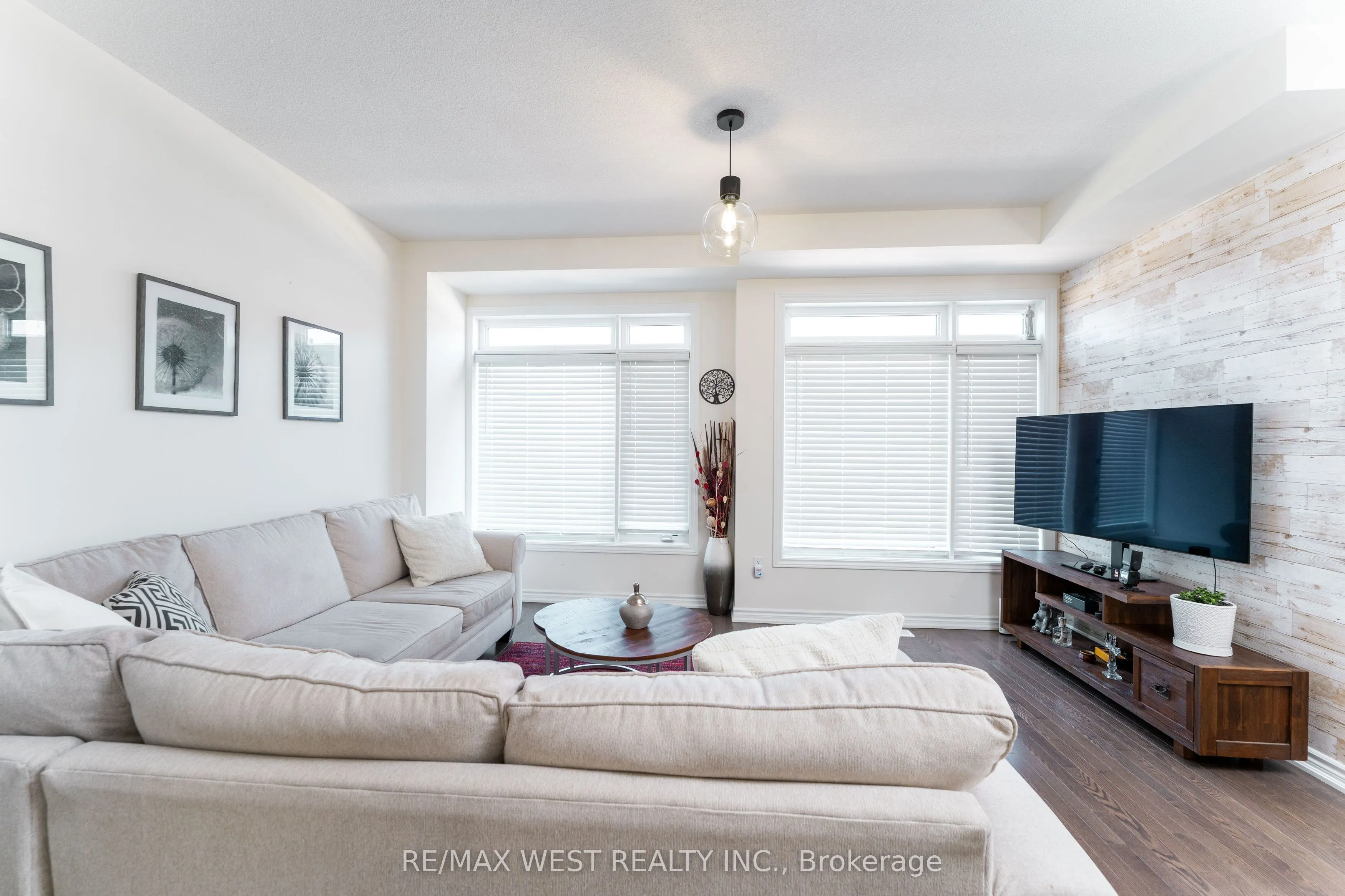 29 Arrowview Drive