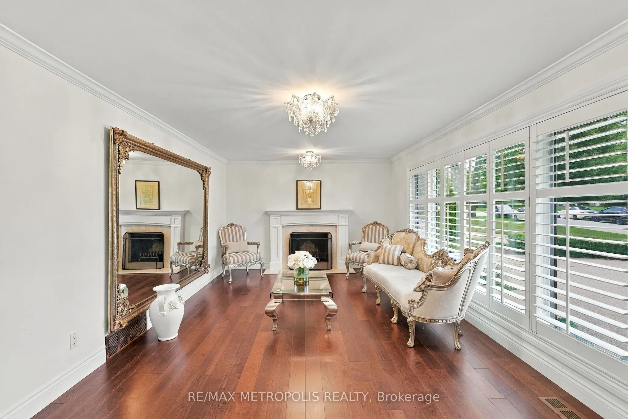 1228 Elgin Crescent