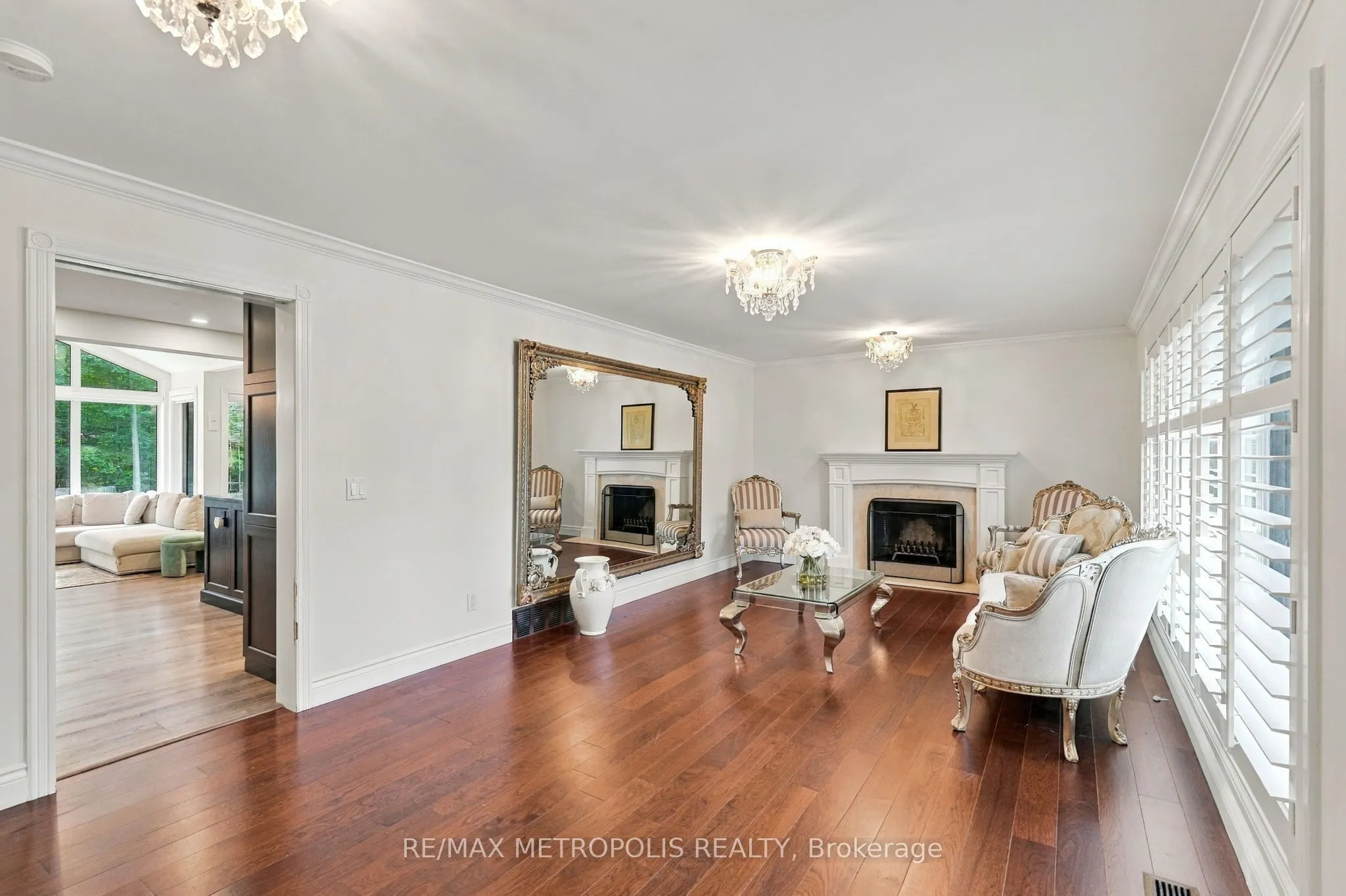 1228 Elgin Crescent