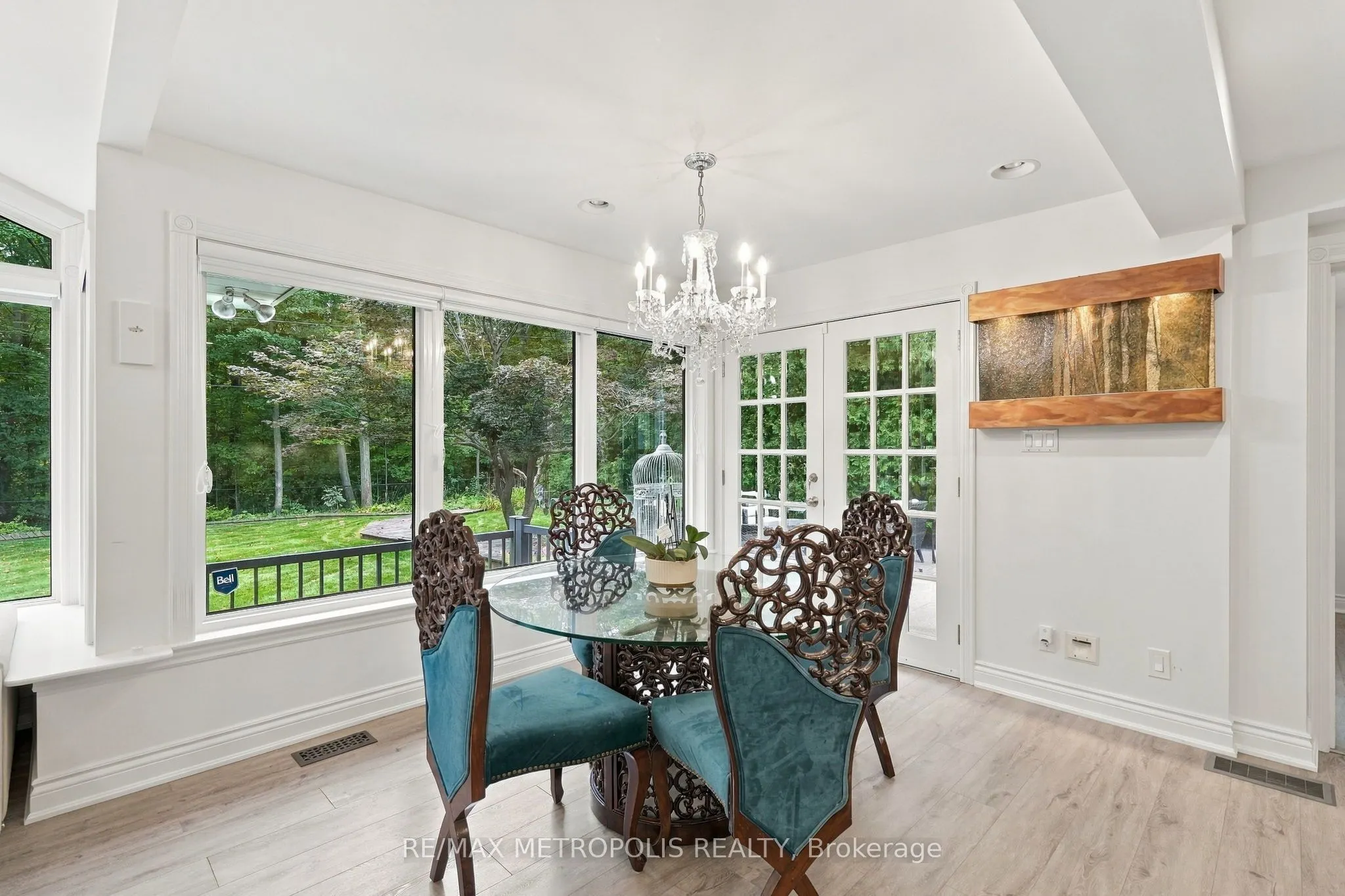 1228 Elgin Crescent