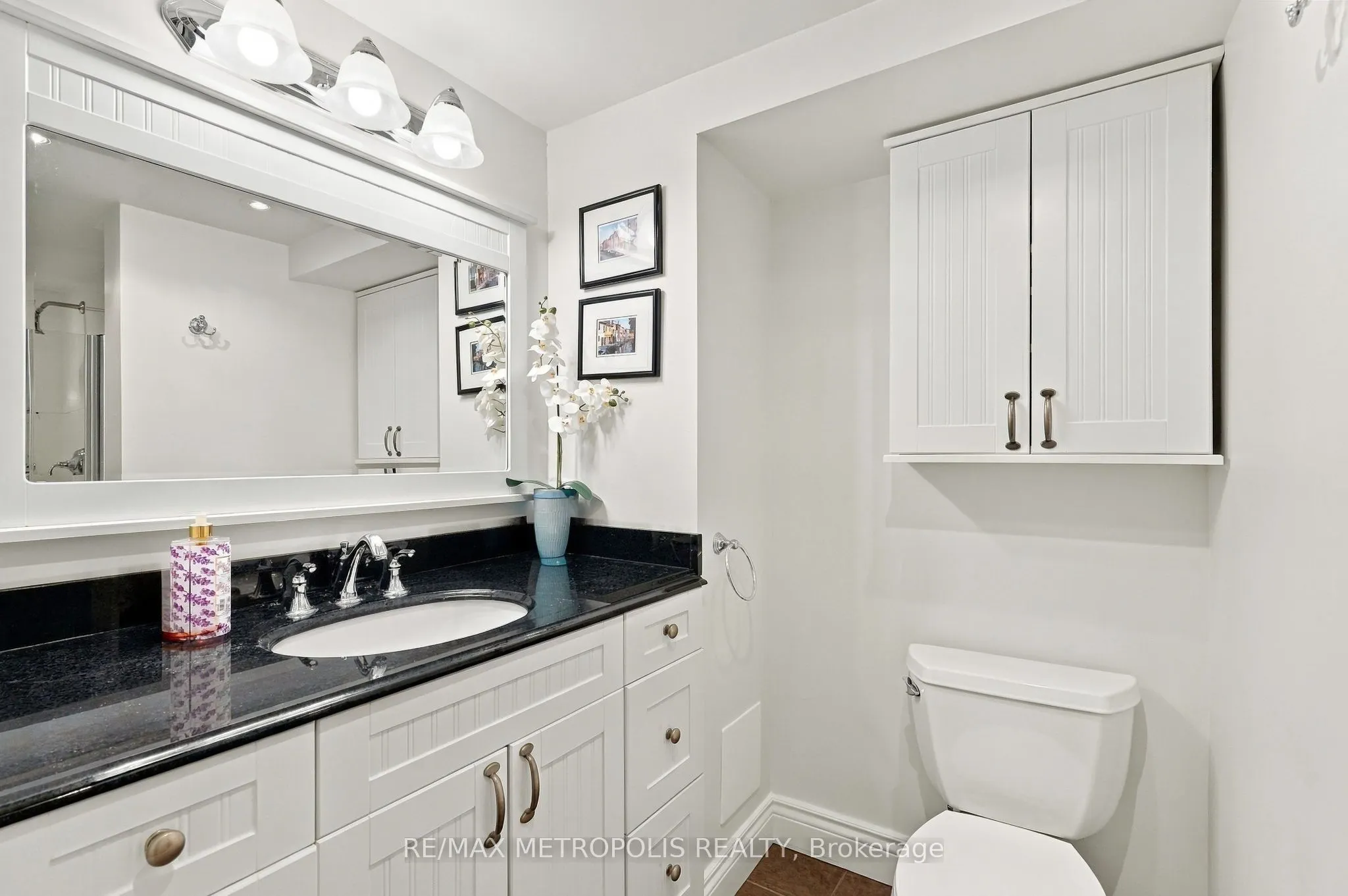 1228 Elgin Crescent