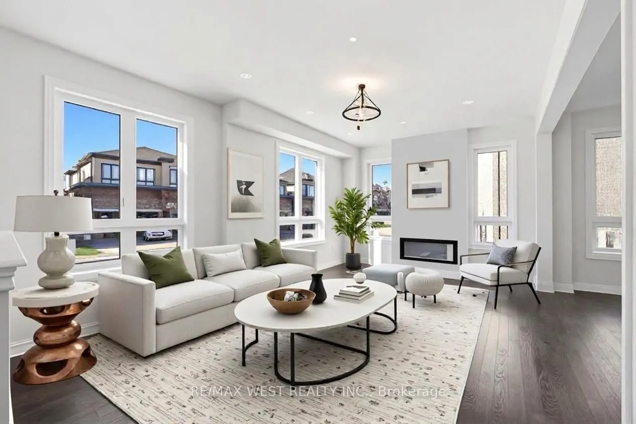 944 Apple Terrace