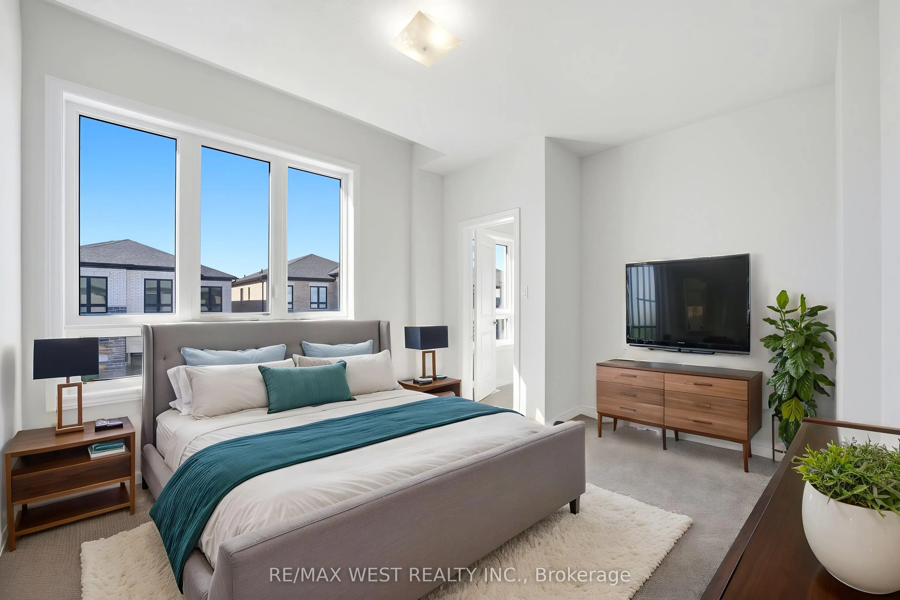 944 Apple Terrace