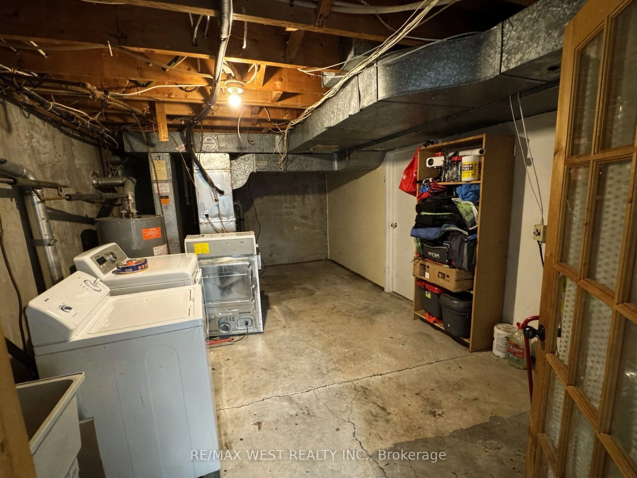 31 Valencia Crescent #Lower Level