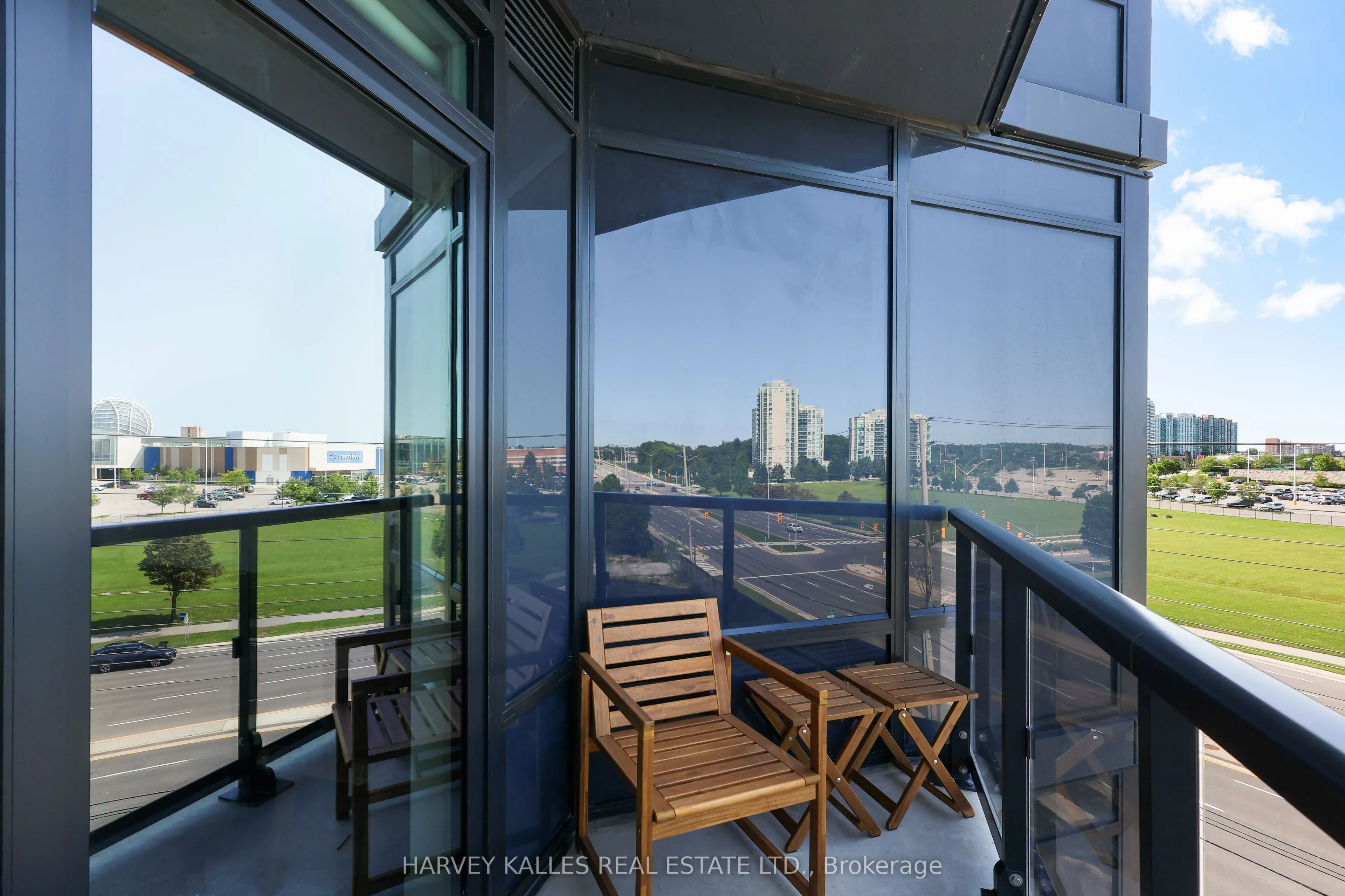 2495 Eglinton Avenue W #609