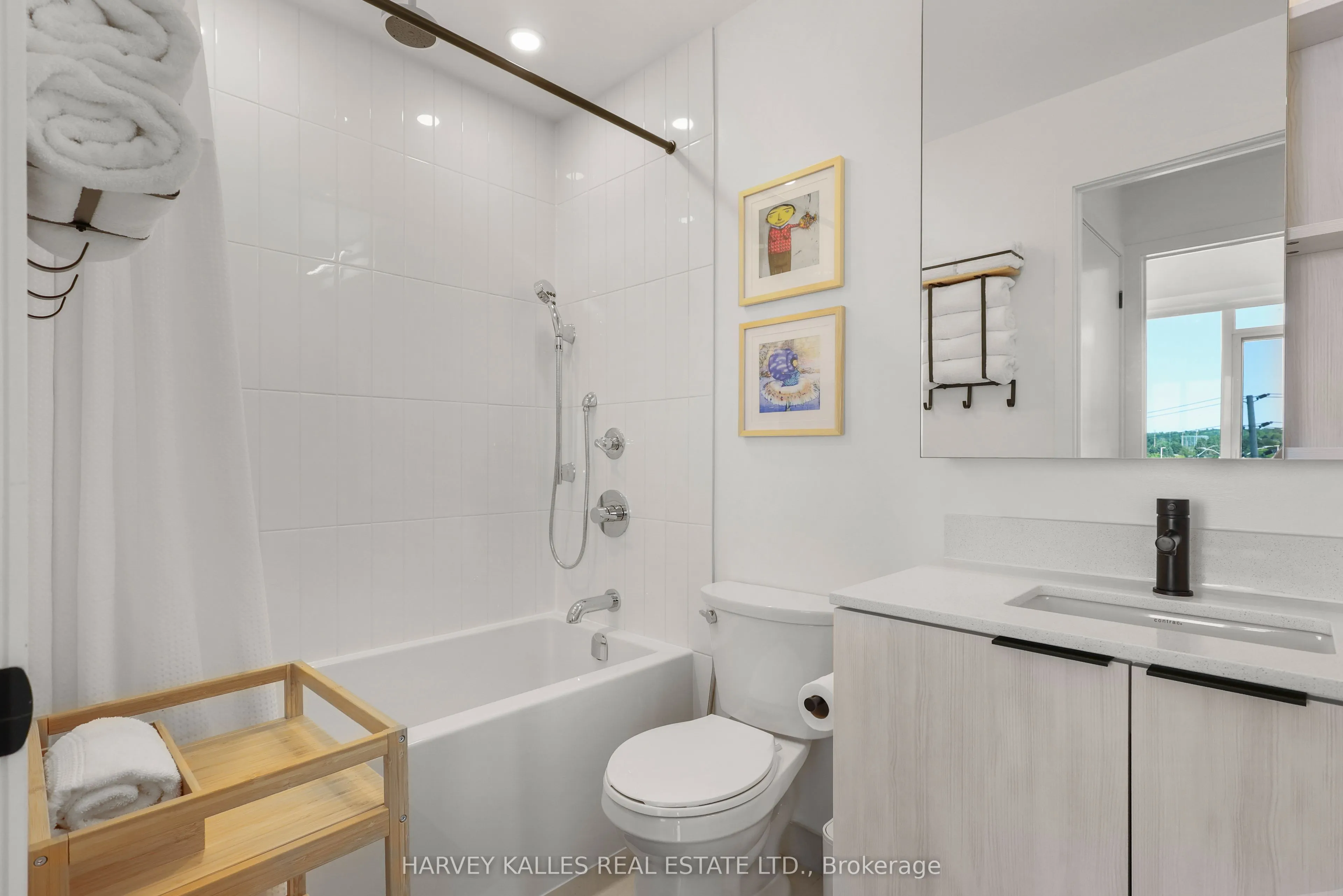 2495 Eglinton Avenue W #609
