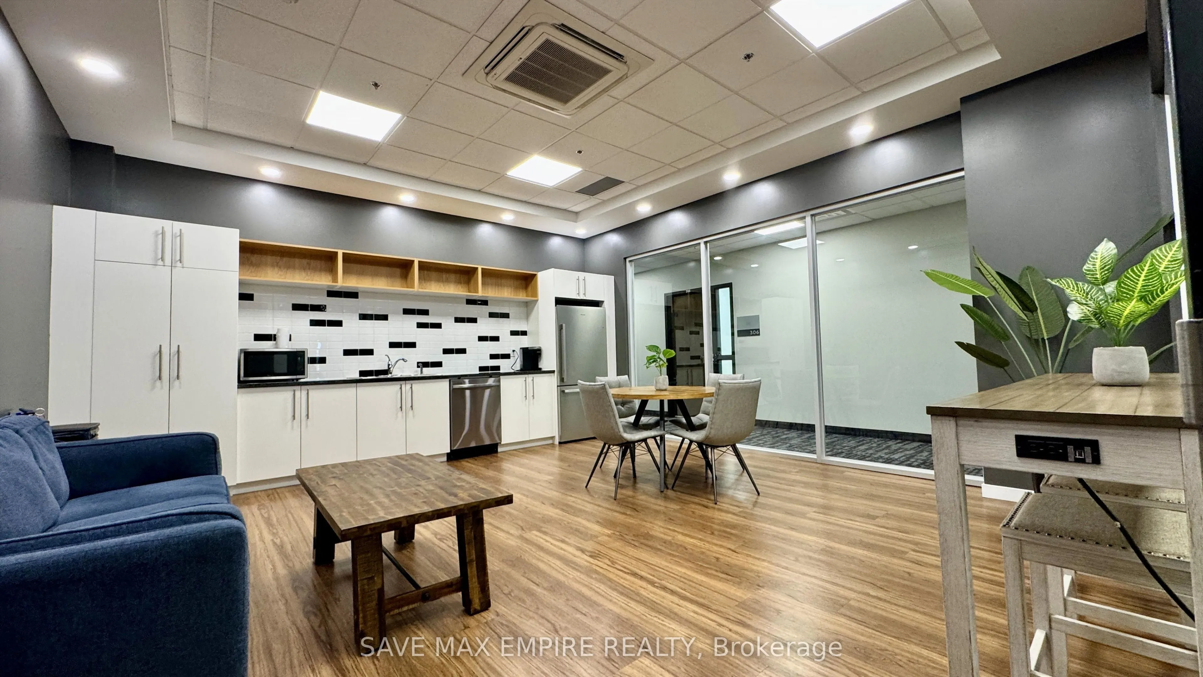 1670 North Service Road #304
